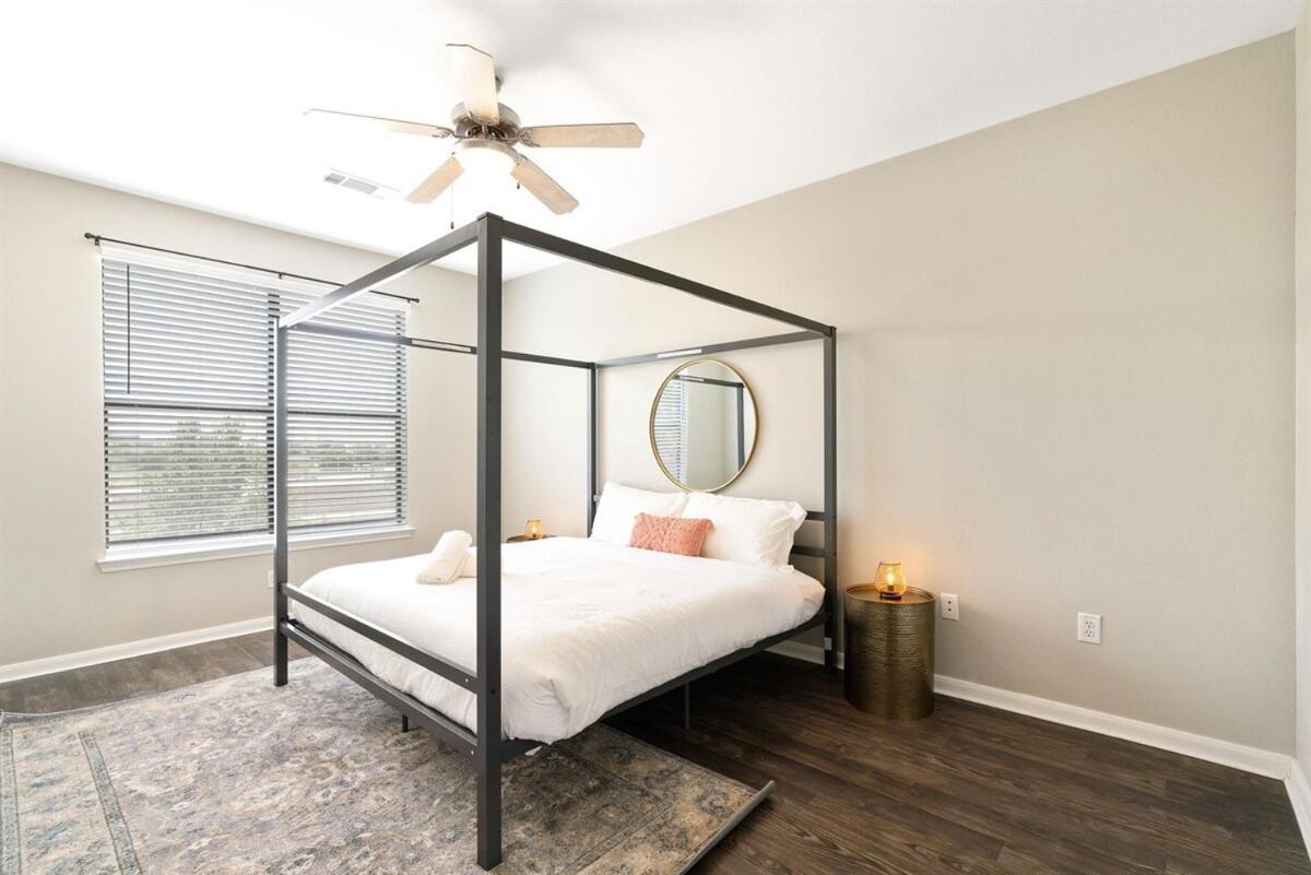Modern 2b Near Downtown With Pool And Cozy King Beds *