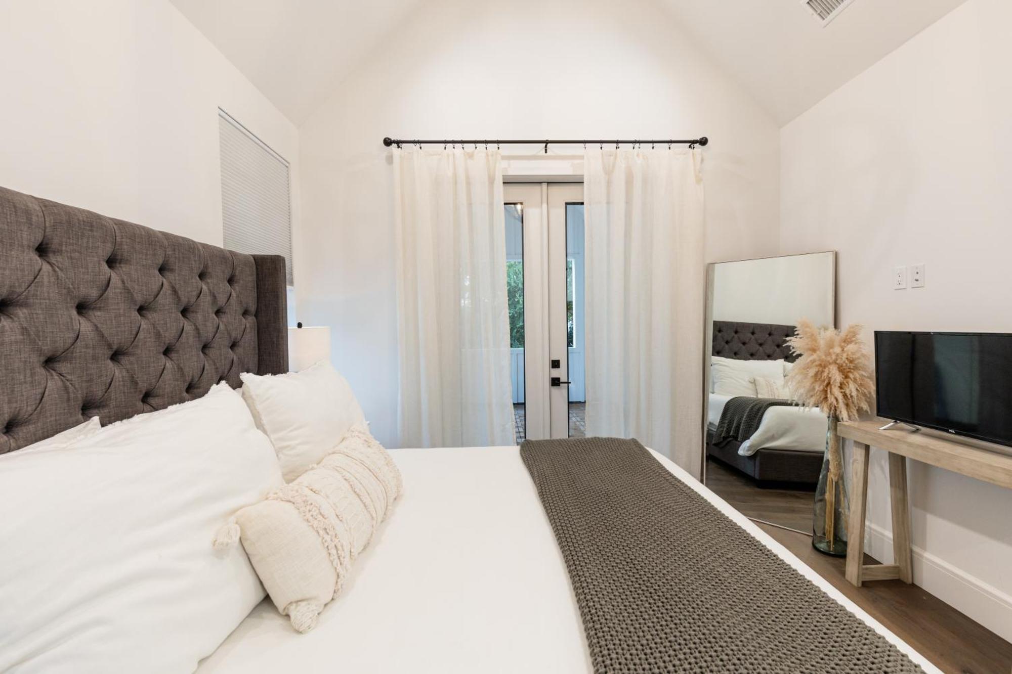 Downtown Atx Farm Haus Holiday home