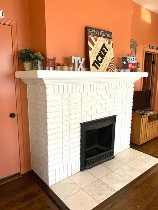 Apartment Great Location Downtown Austin-fenced Area For Dogs, Near Ut Austin