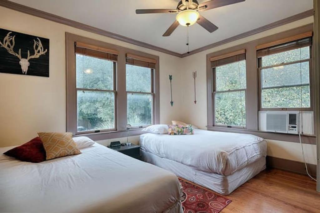 Apartment Great Location Downtown Austin-fenced Area For Dogs, Near Ut *