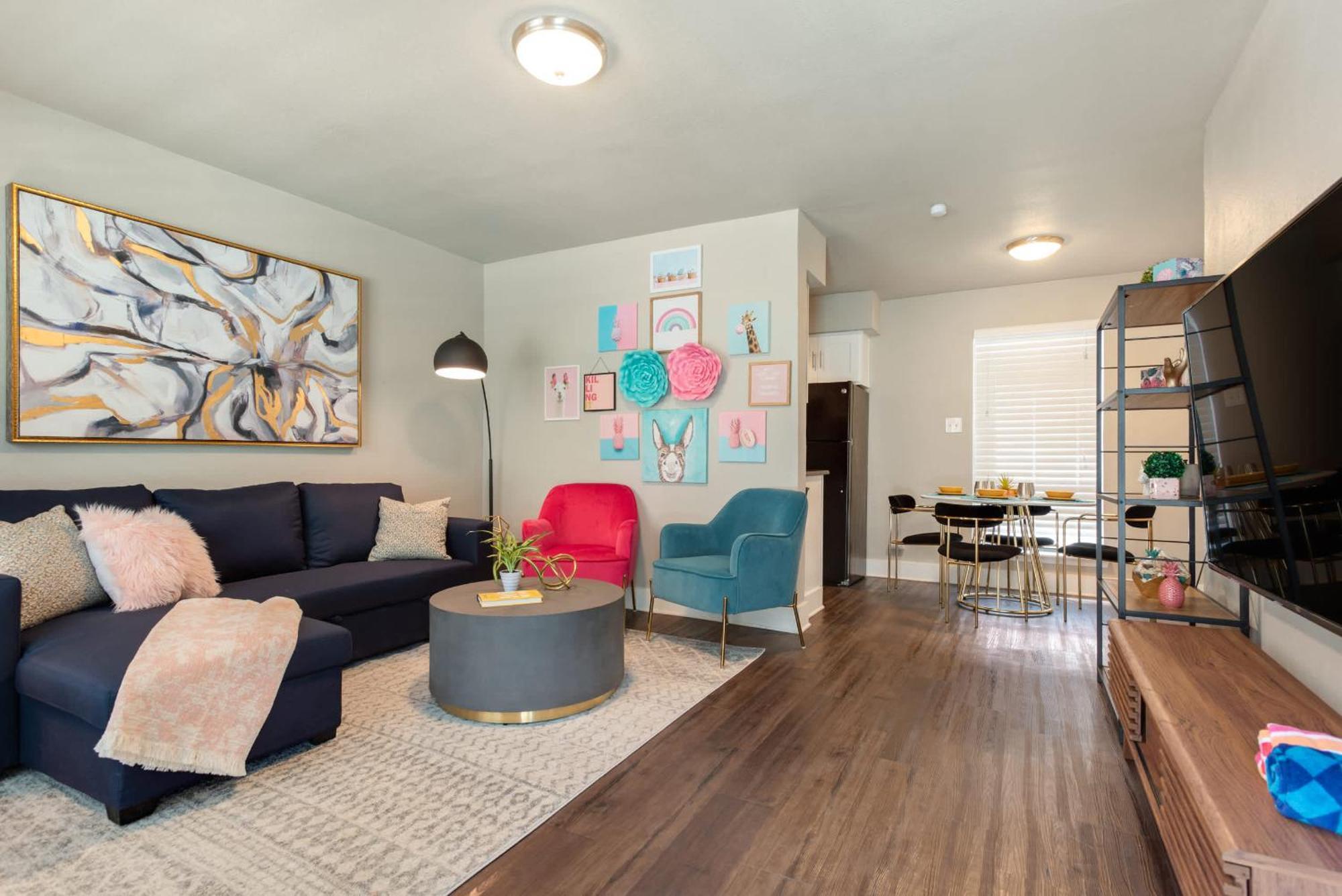 The Flamingo 103 L Pool L Sleeps 5 L 65 Smart Tv