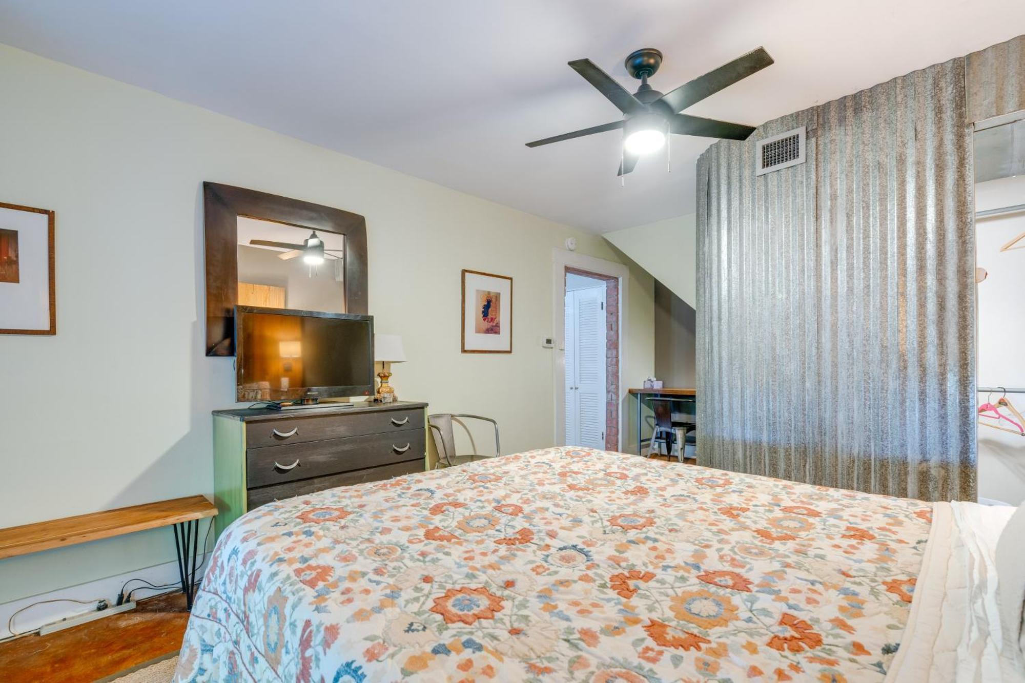 Historic About 4 Mi To Downtown! Apartment Austin