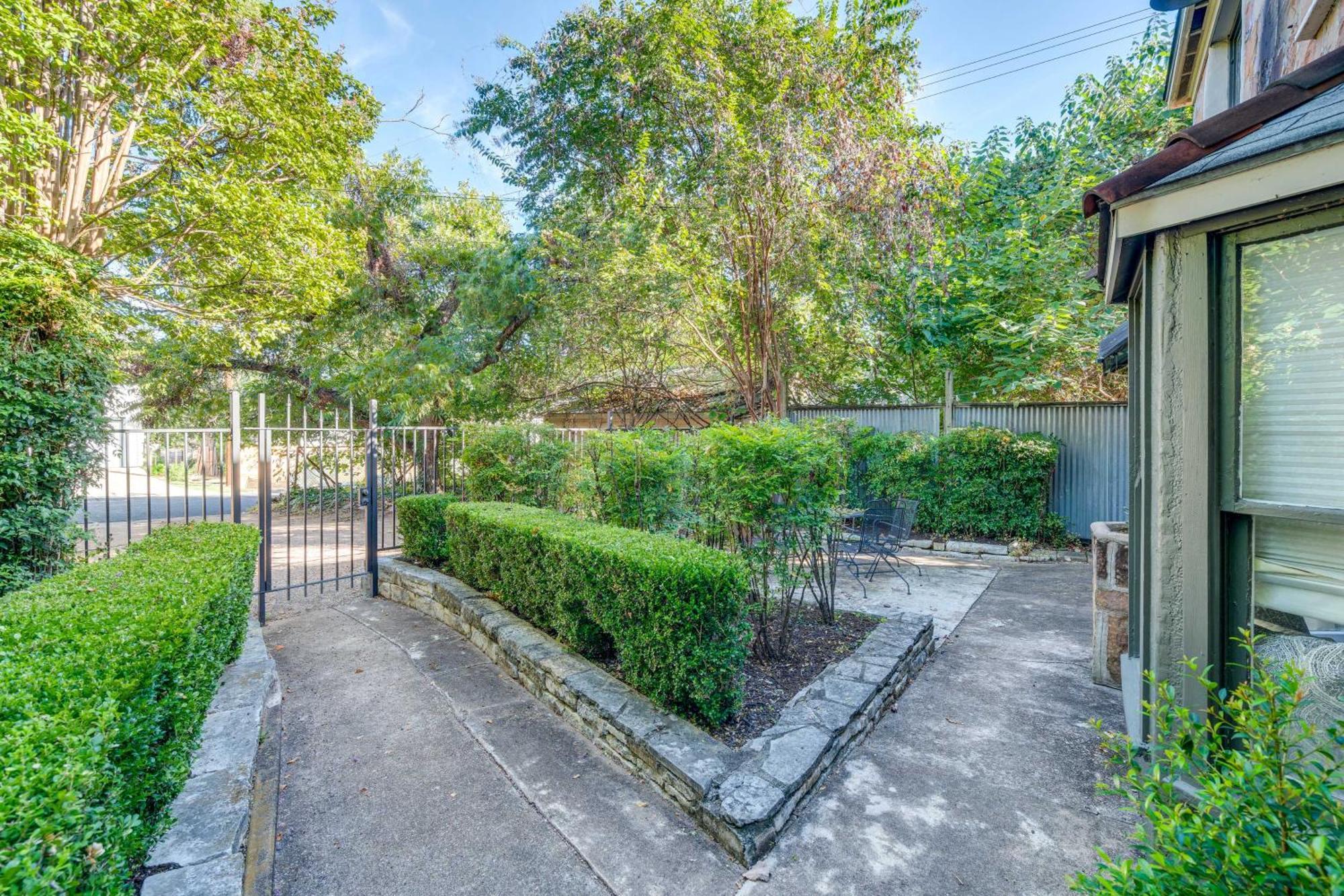 Historic About 4 Mi To Downtown! Apartment
