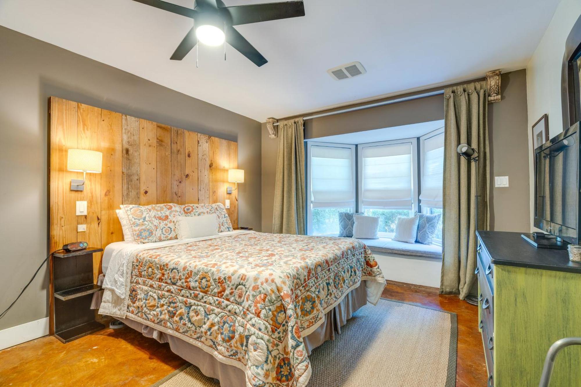 Historic About 4 Mi To Downtown! Apartment Austin