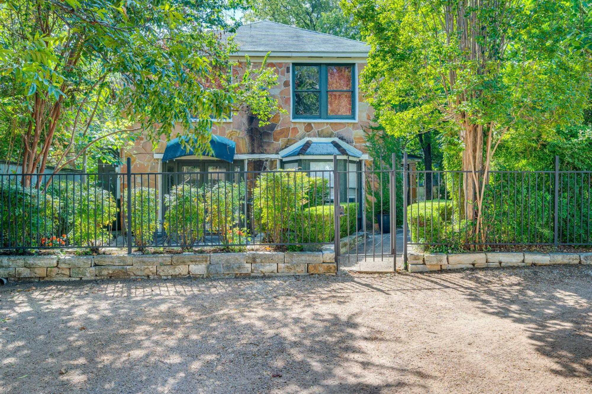 Apartment Historic About 4 Mi To Downtown! Austin