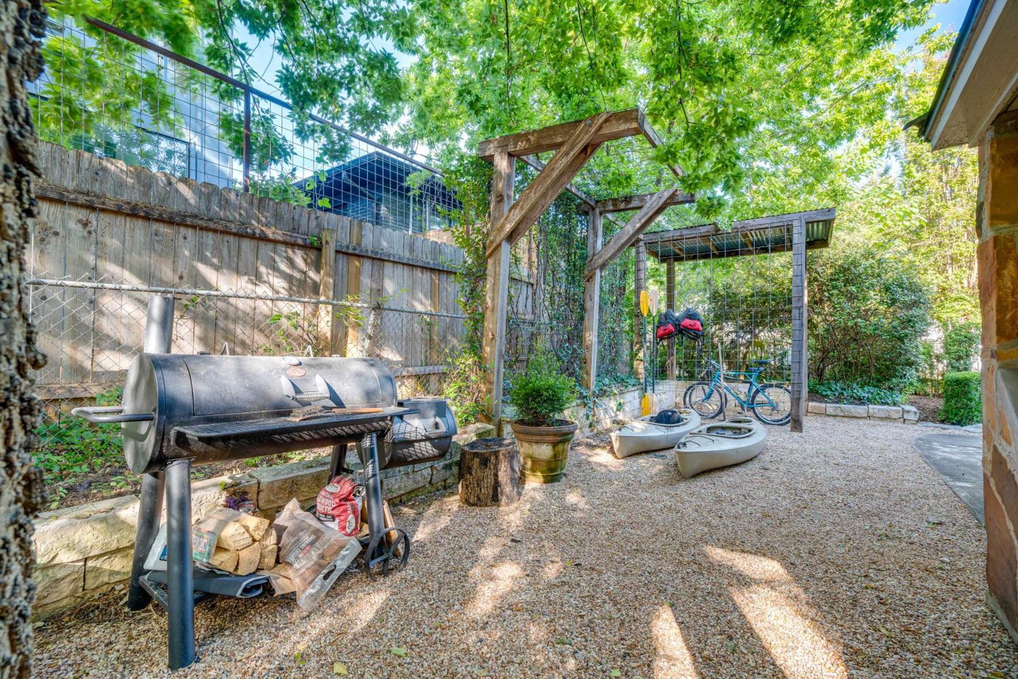 Historic About 4 Mi To Downtown! Apartment *