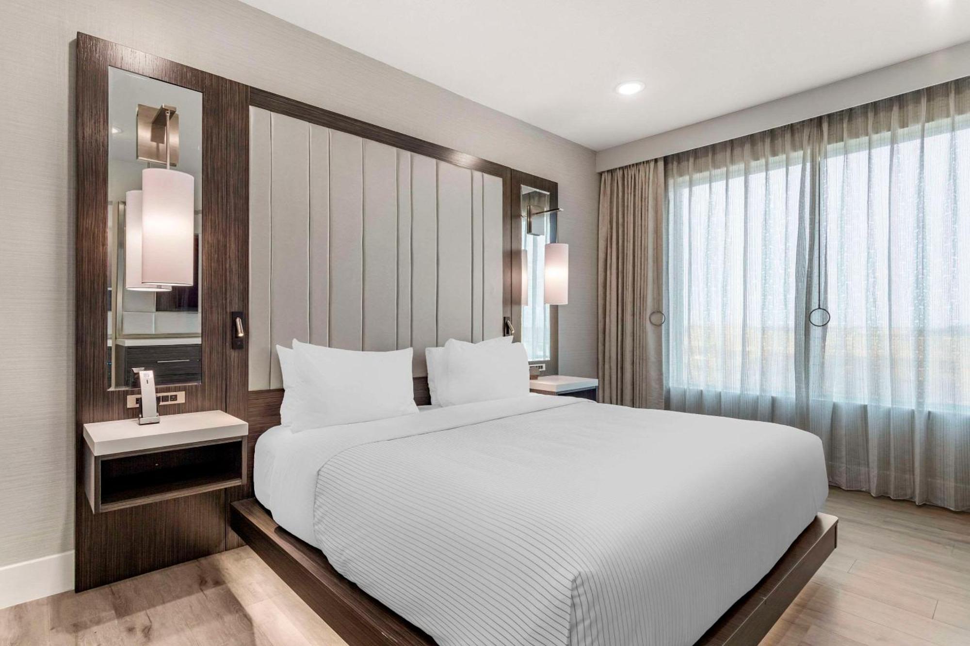 Hotel Cambria Uptown Near The Domain Austin
