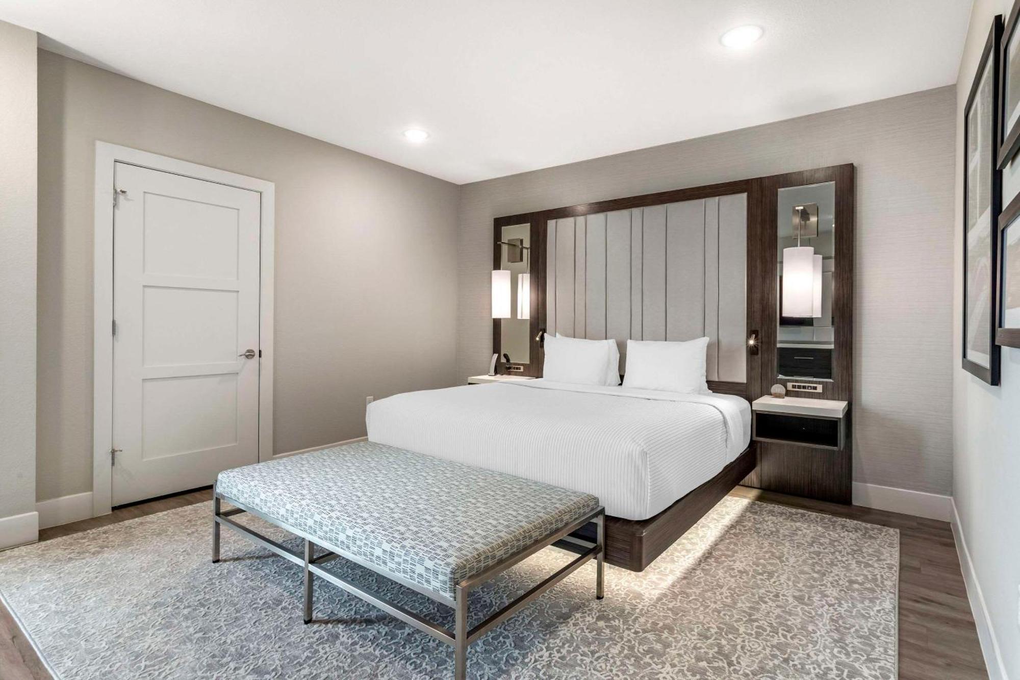 Cambria Uptown Near The Domain Austin