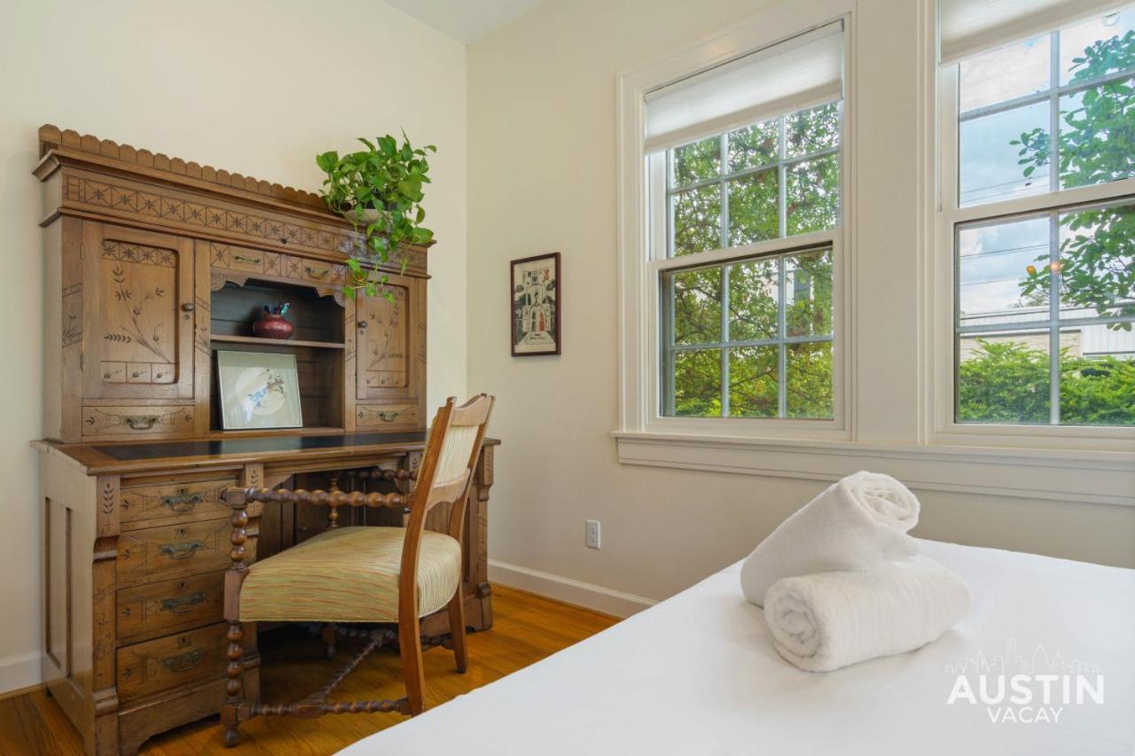 Charming Vintage House In Zilker With Hot Tub And Parking