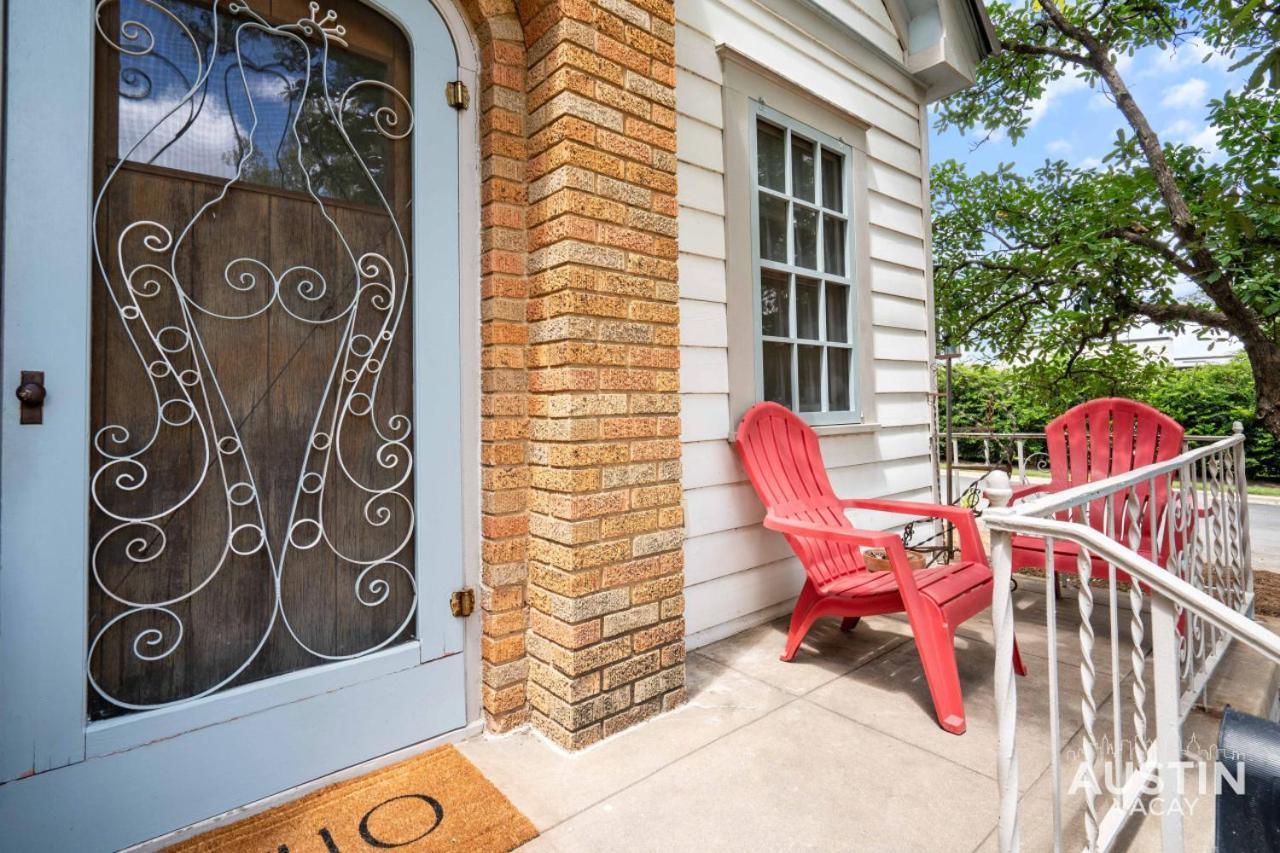 Holiday home Charming Vintage House In Zilker With Hot Tub And Parking
