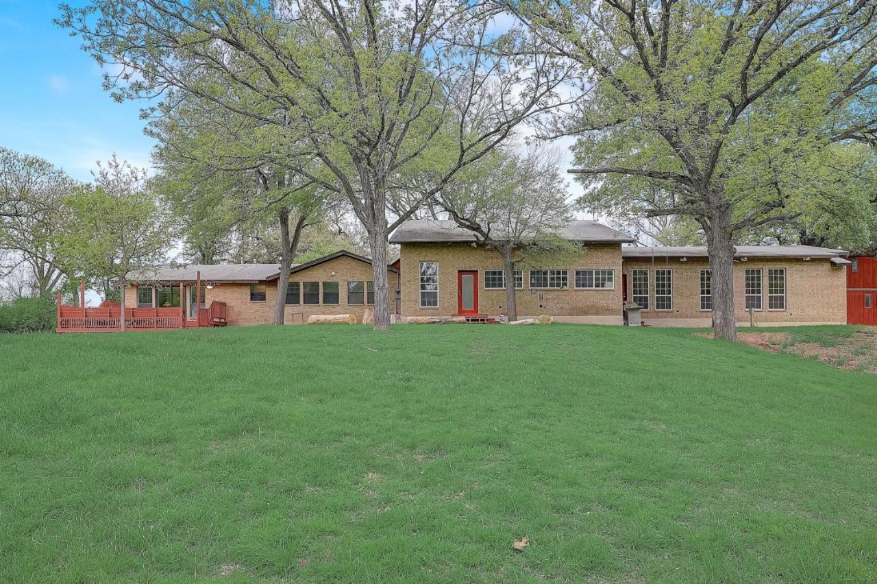 Dunlap Oasis Spacious 5br 12mi To Dt Austin