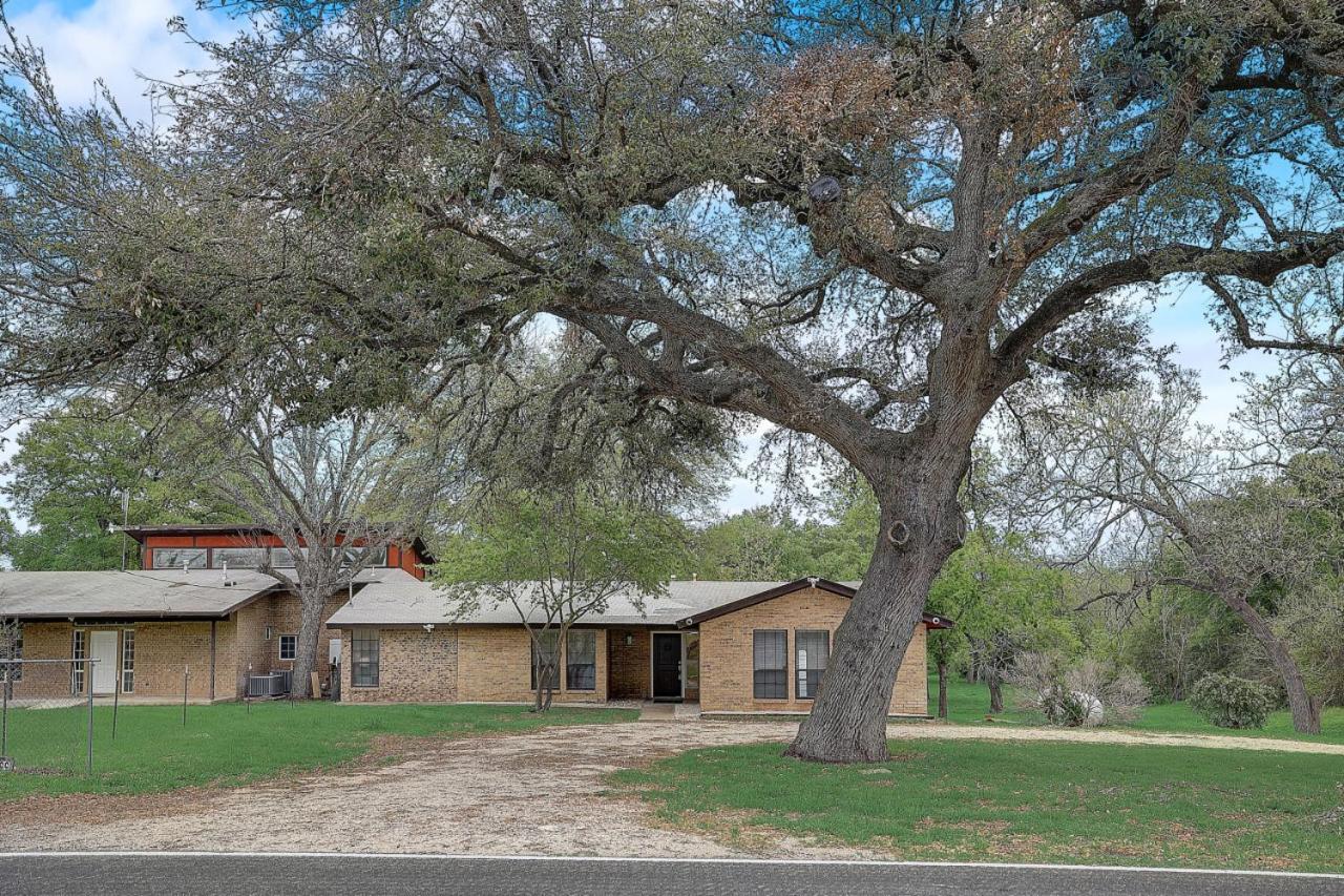 Dunlap Oasis Spacious 5br 12mi To Dt Holiday home Austin