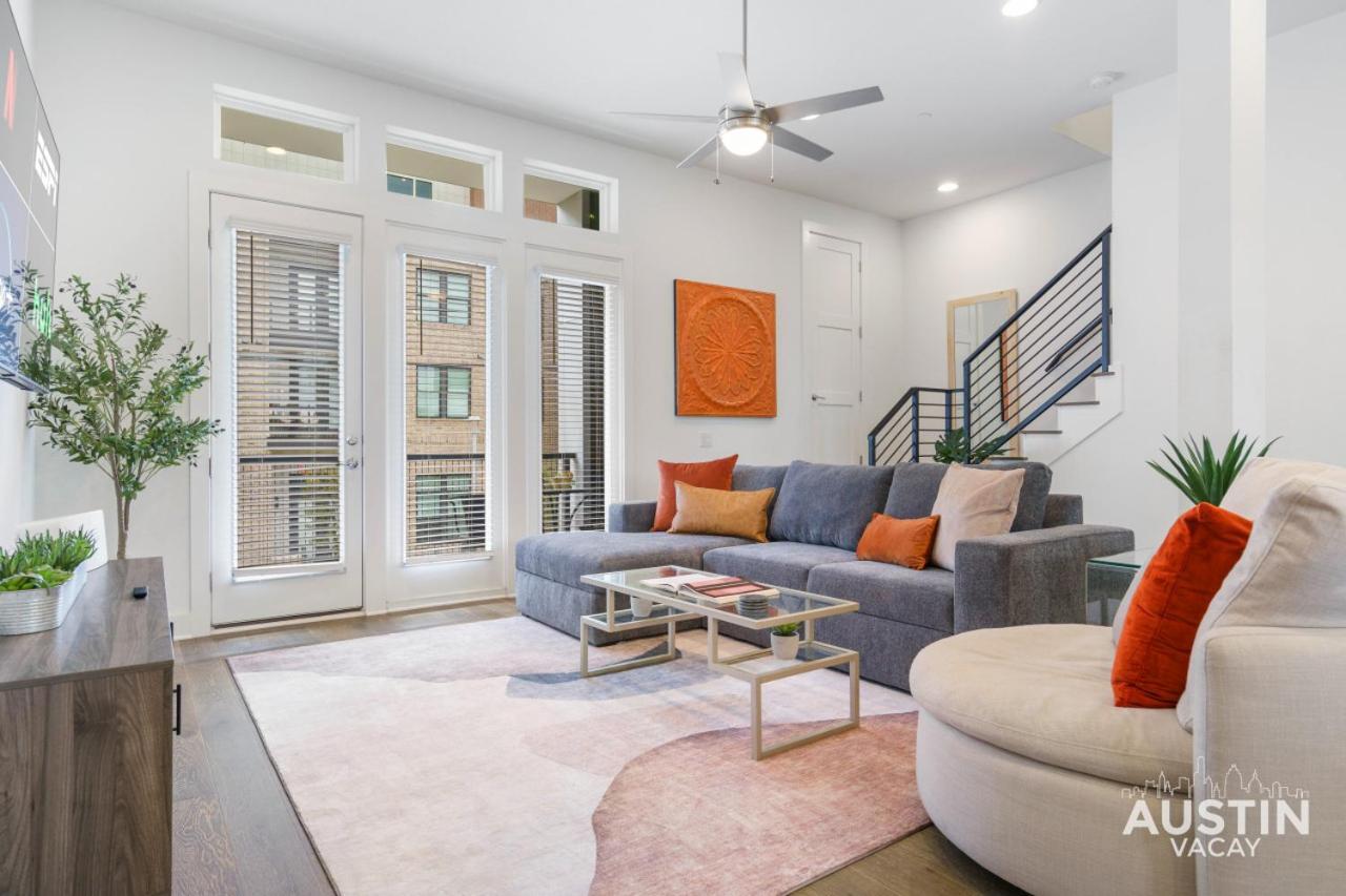 Urban Oasis 1 Mile From Ut Garage And Rooftop Holiday home *