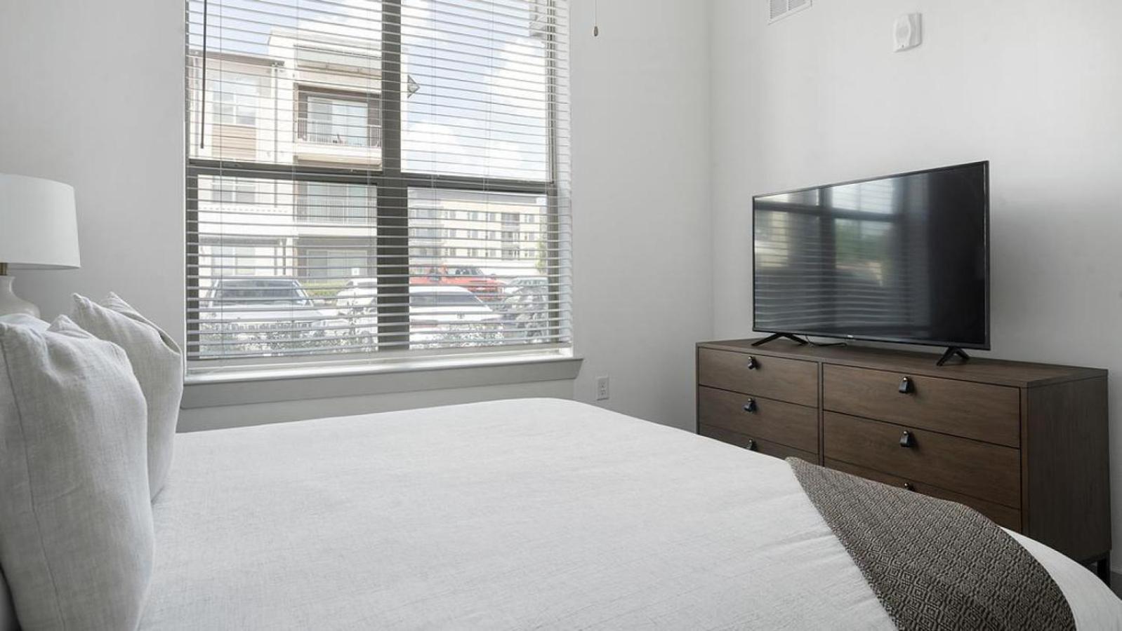 Landing At The Haywood - 1 Bedroom In Slaughter Creek Apartment *