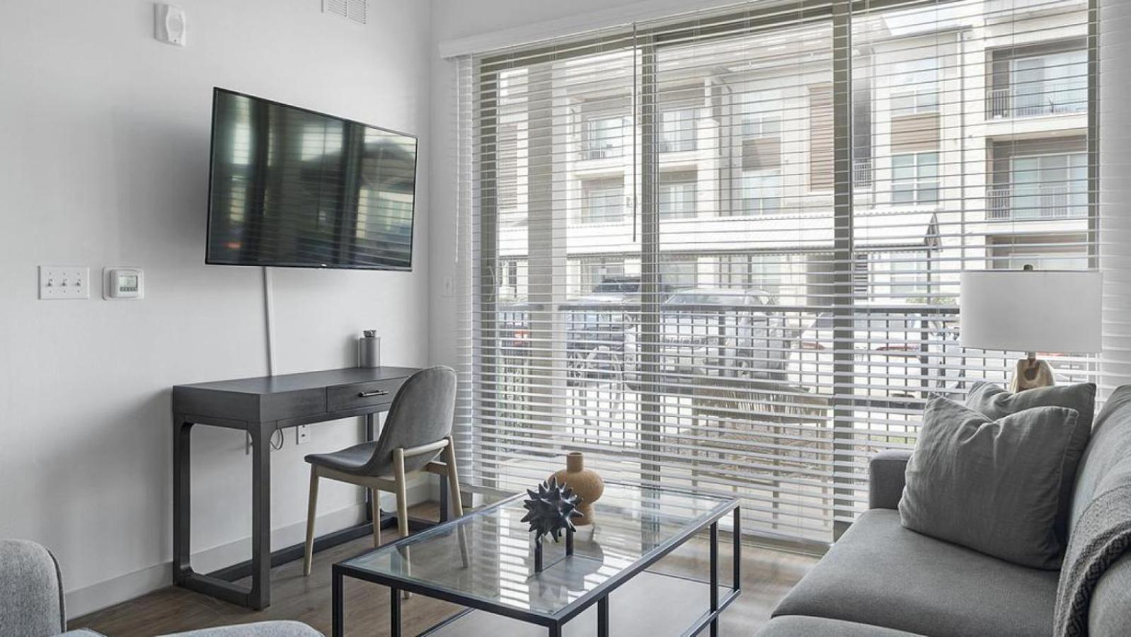 Apartment Landing At The Haywood - 1 Bedroom In Slaughter Creek