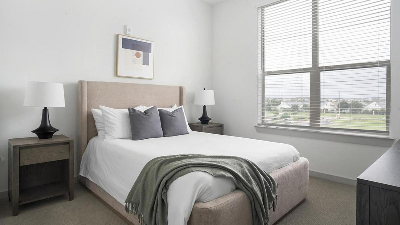 Apartment Landing At The Haywood - 2 Bedrooms In Slaughter Creek