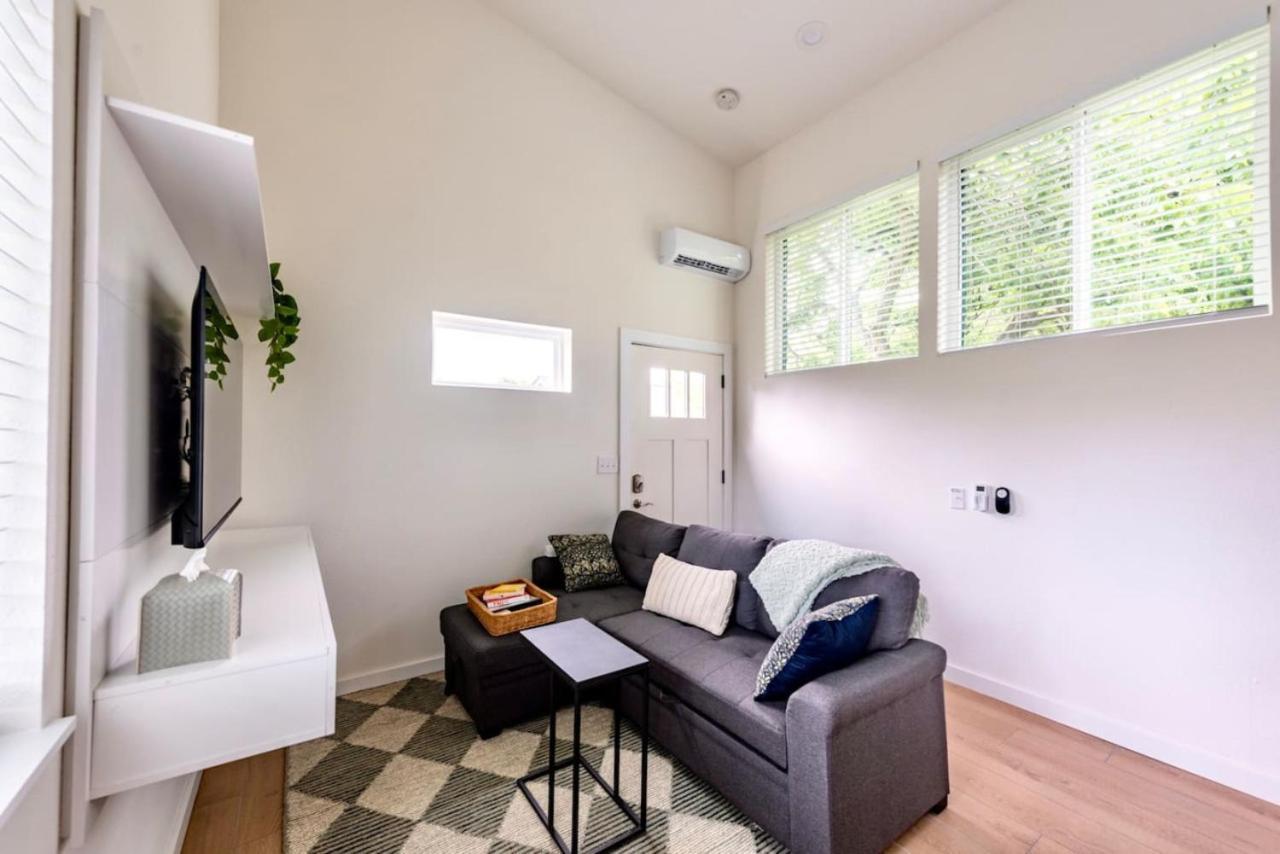 Extended Retreat - Cozy Yet Spacious Tiny Gem Austin