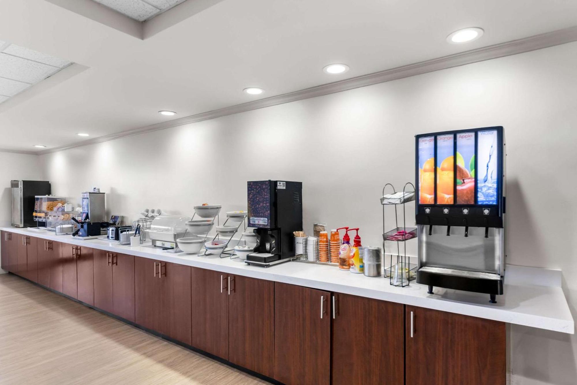 Comfort Airport Hotel