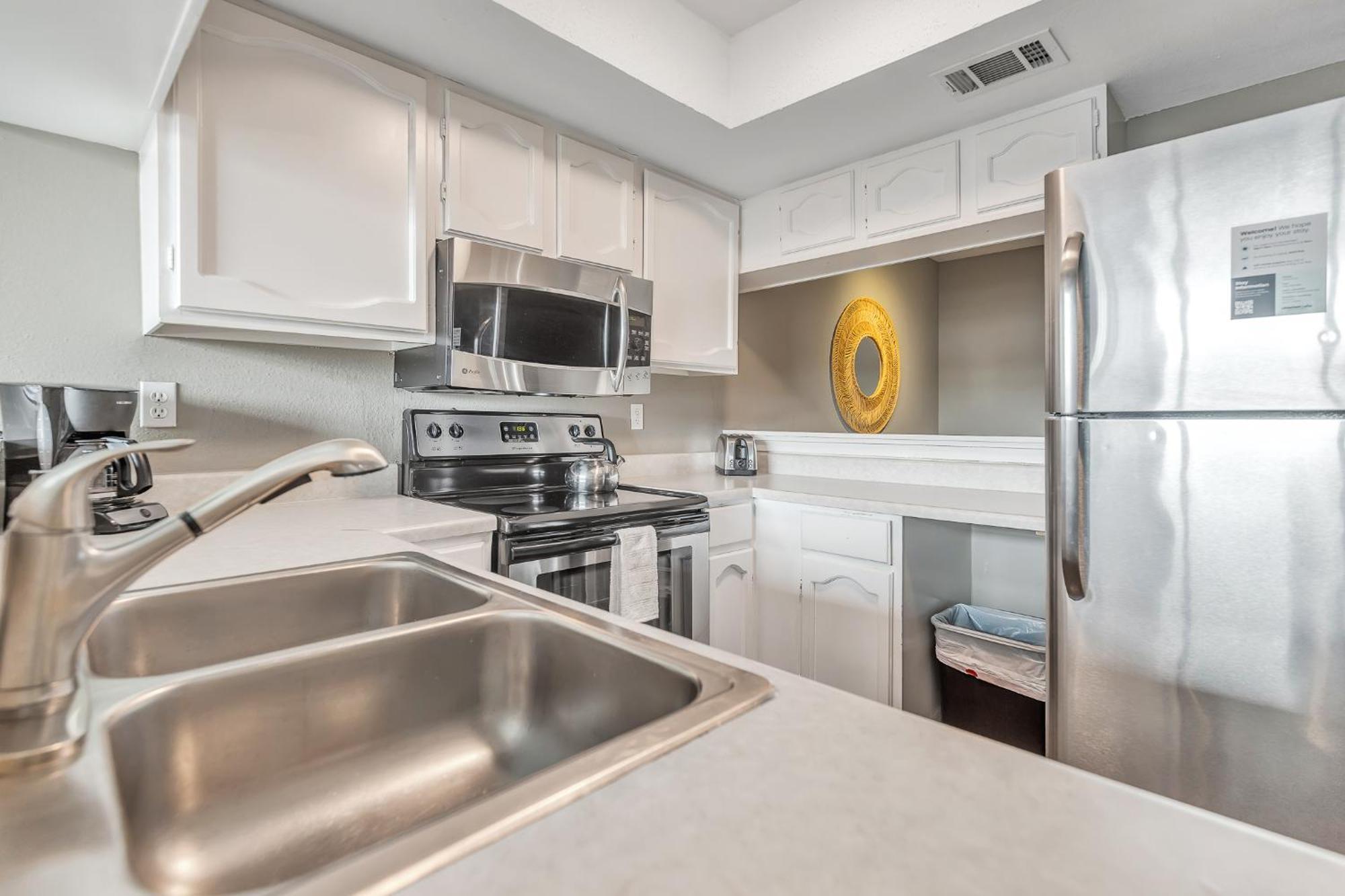 Apartment Littlefield Lofts, Hosted By Placemakr - 6th St Austin