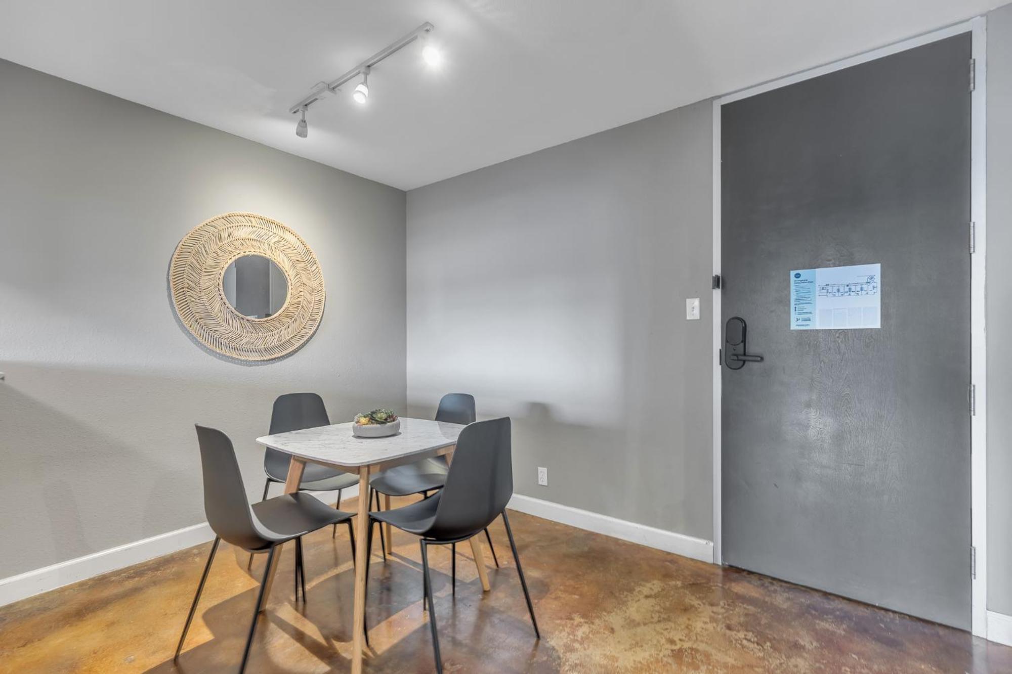 Apartment Littlefield Lofts, Hosted By Placemakr - 6th St