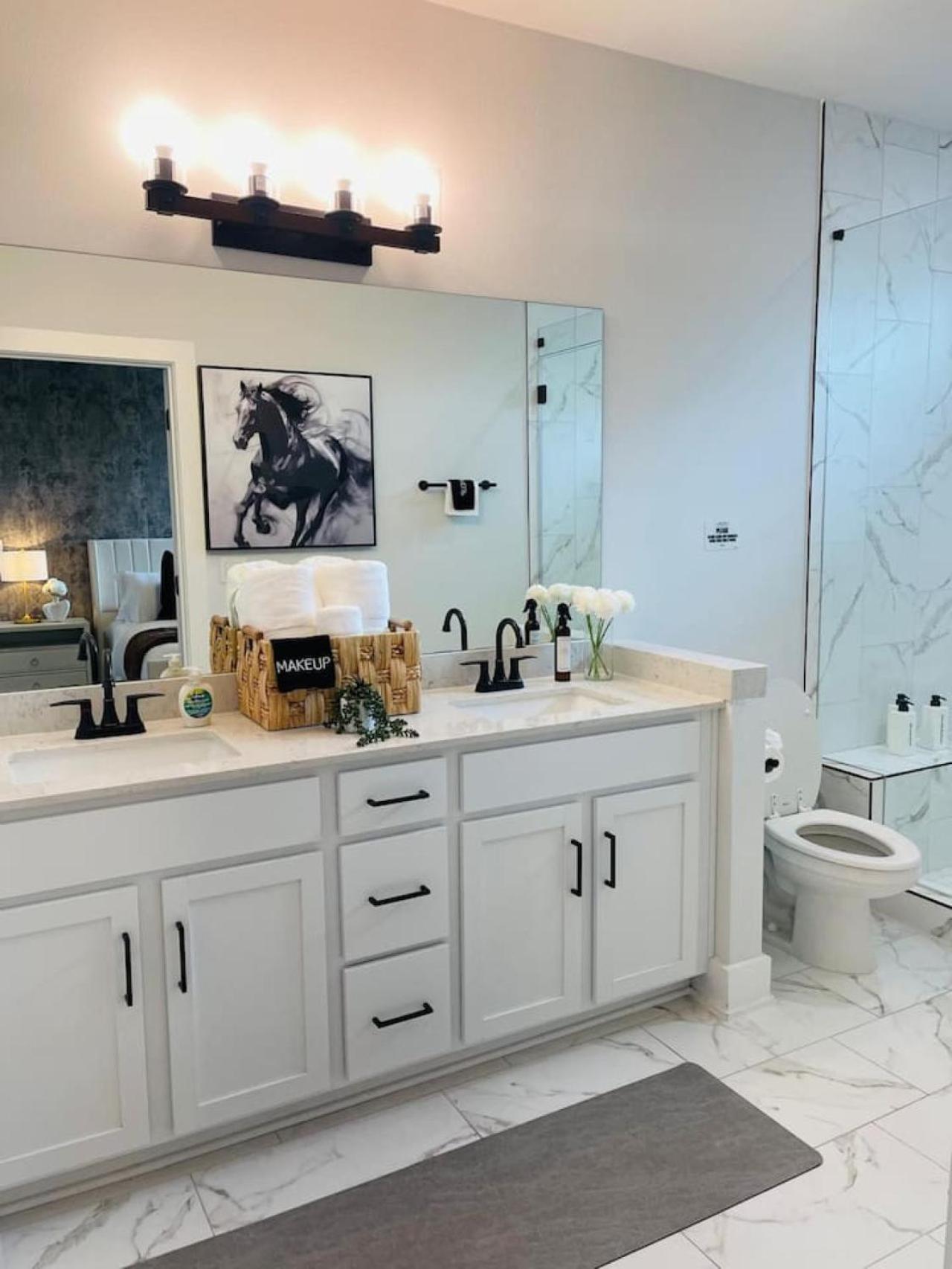 Luxurious Hidden Gem - Downtown Access - Balcony Austin