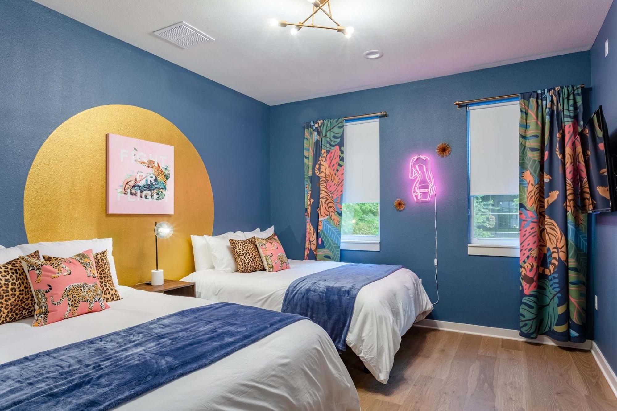 Pristine Pool Palace 6br - Rainey St - 7min Walk *