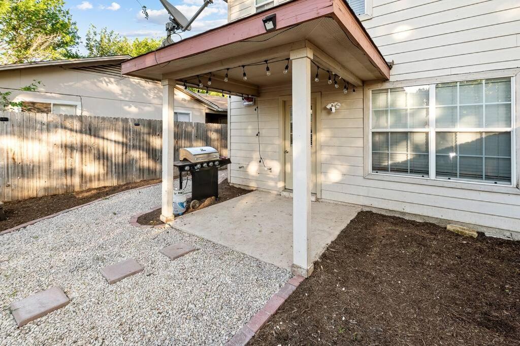 Beautiful Space - Yard - 10 Min From Dt Holiday home *