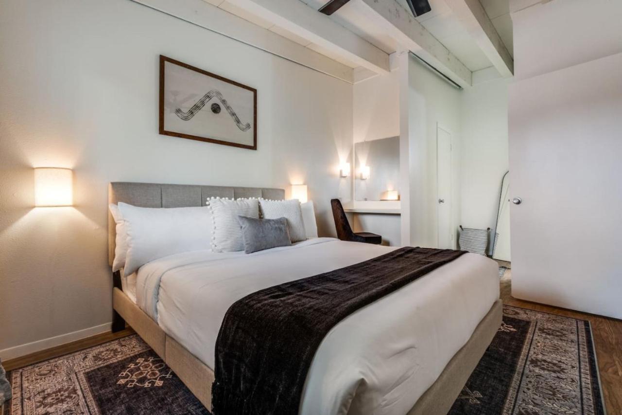 10 Min To Downtown Apartment Austin