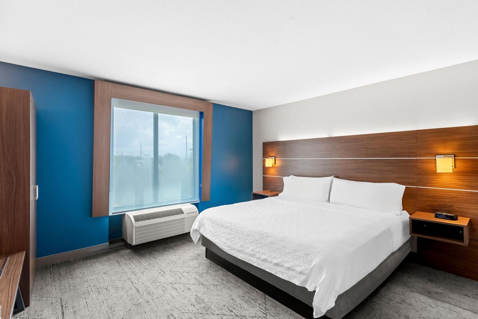 Express & Sw - Sunset Valley, And Ihg 3* Austin