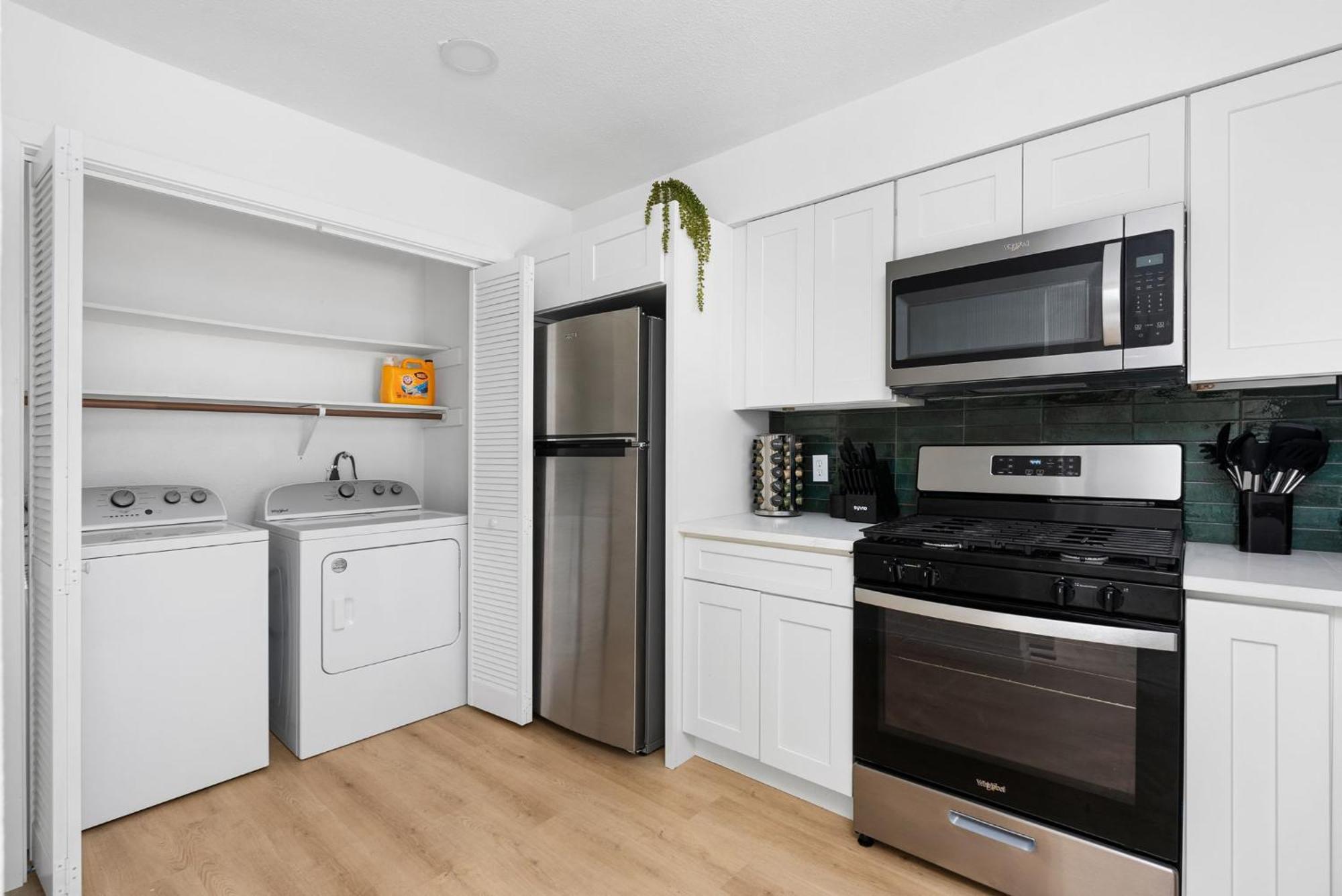 Apartment Mcm By Soco,sola With Patio Austin