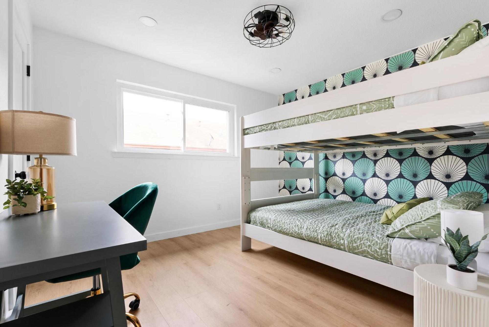 Apartment Mcm By Soco,sola With Patio Austin