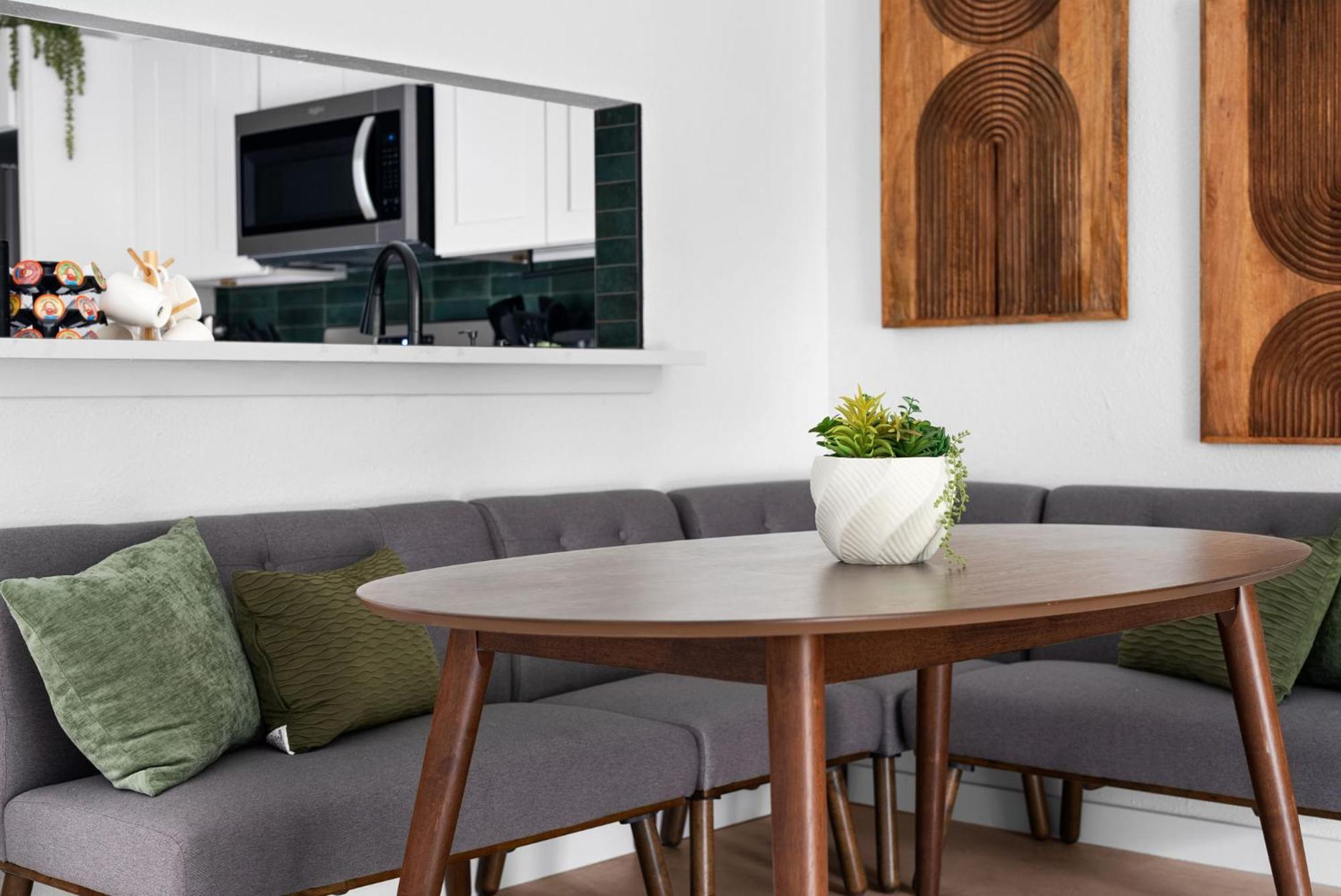 Artsy Pad By S Lamar - Soco With Patio * Austin