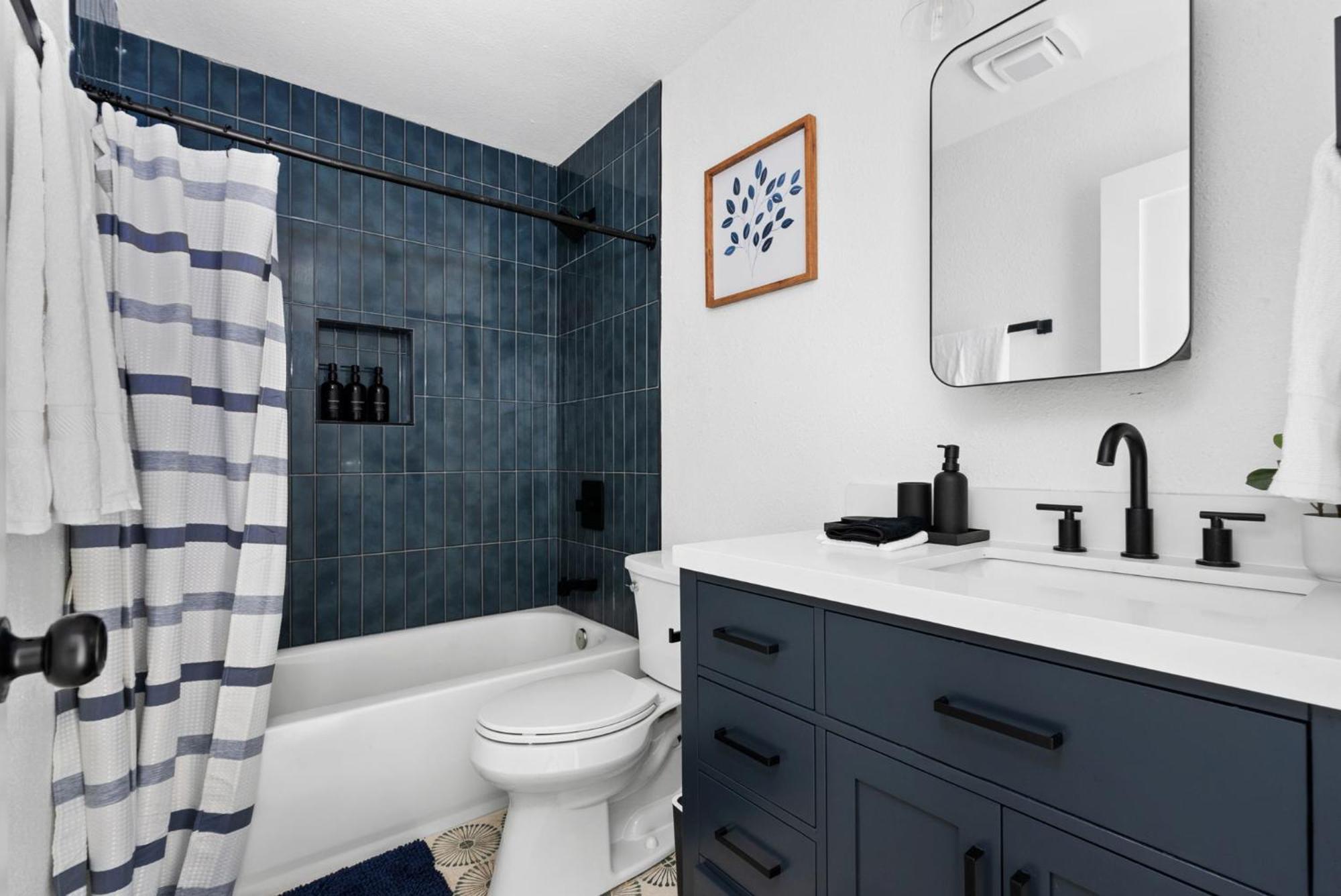 Fast Wifi, Desks - Soco, Dt, Zilker Apartment *