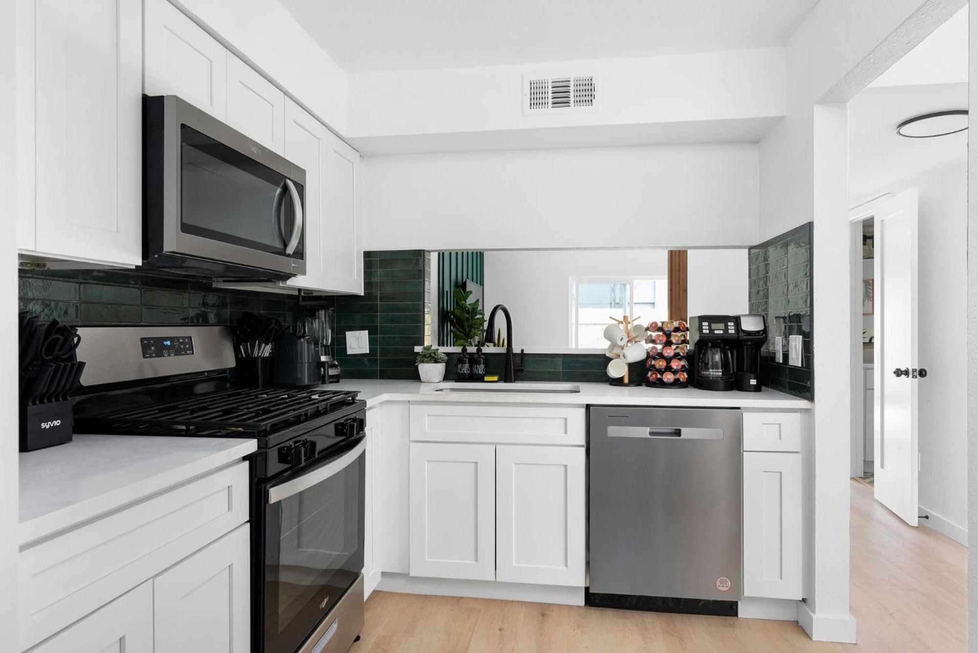 Artsy Pad By S Lamar - Soco With Patio Apartment *