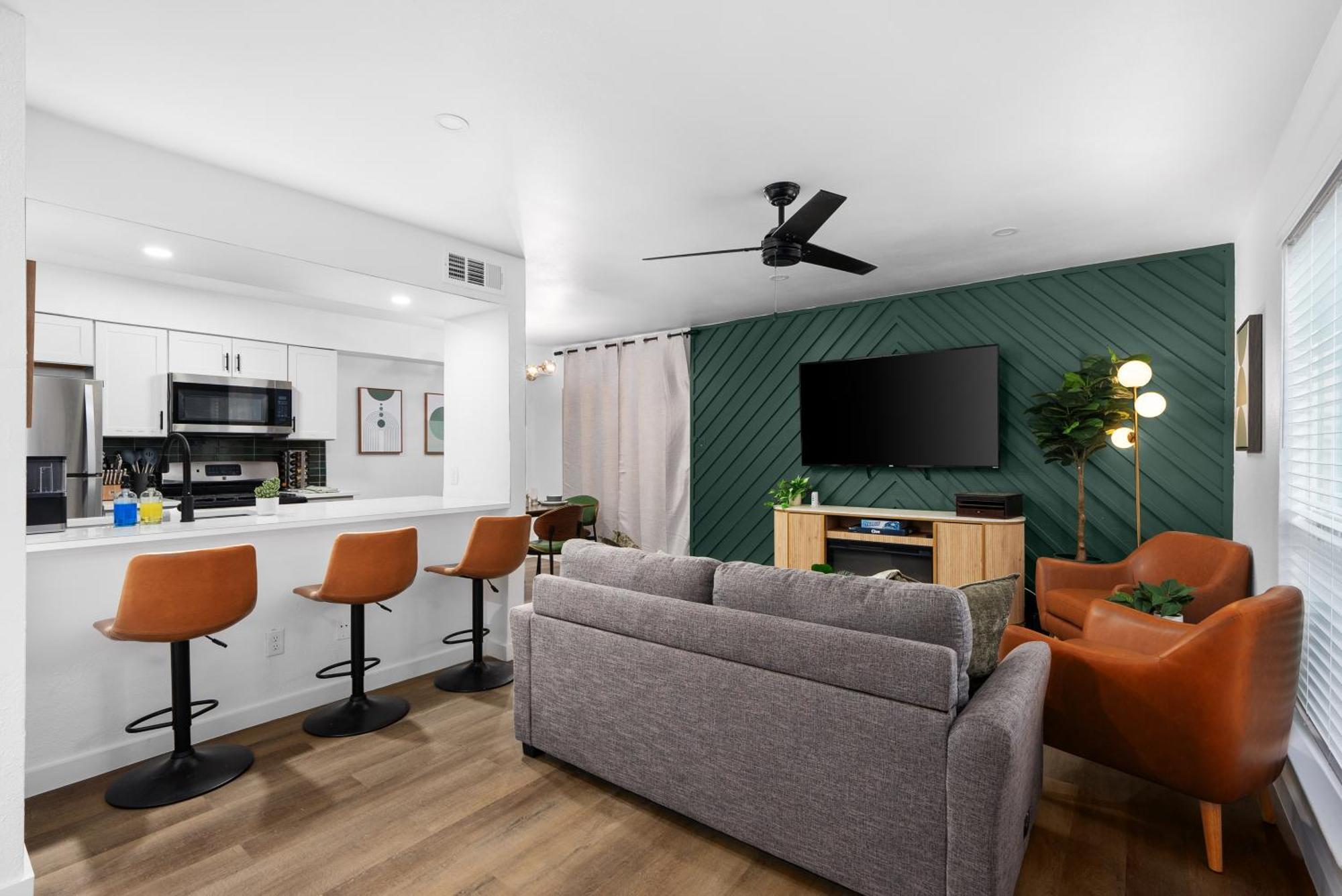 Apartment Downtown - Workspace, Near Soco 2br