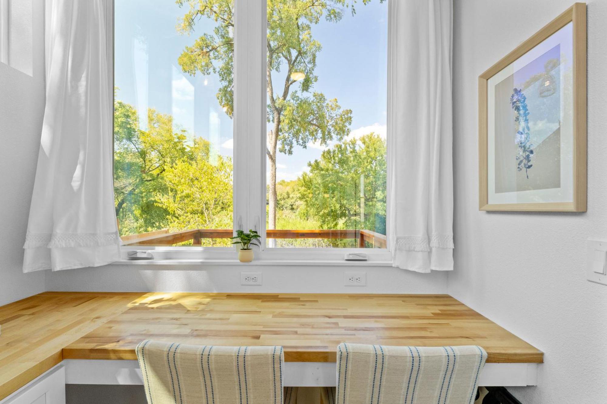 Apartment Extended Haven Notch Deck With Greenbelt Views Austin