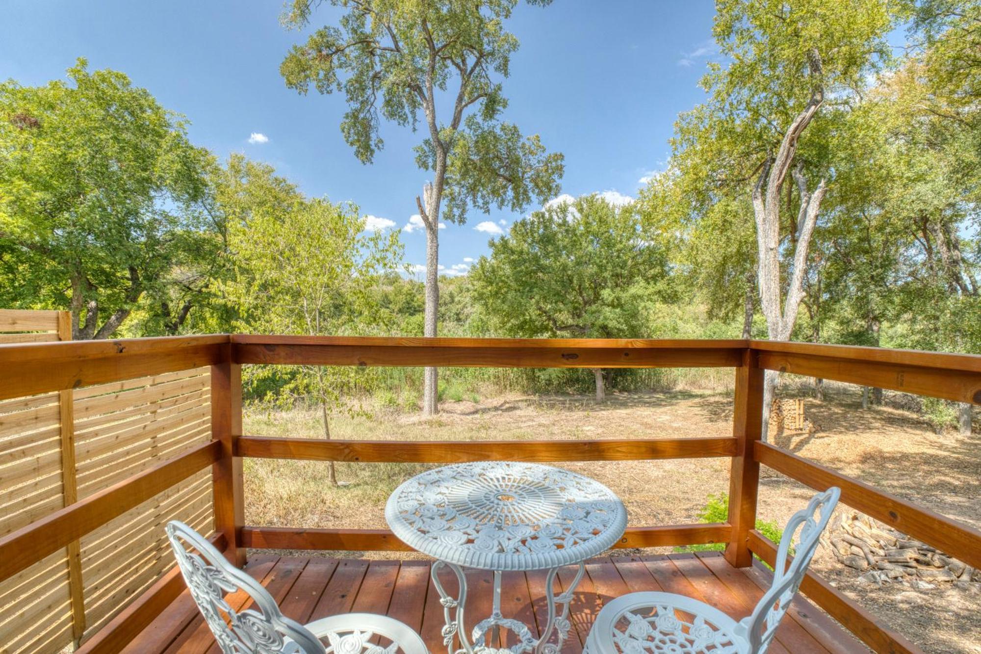 Extended Haven Notch Deck With Greenbelt Views Apartment Austin