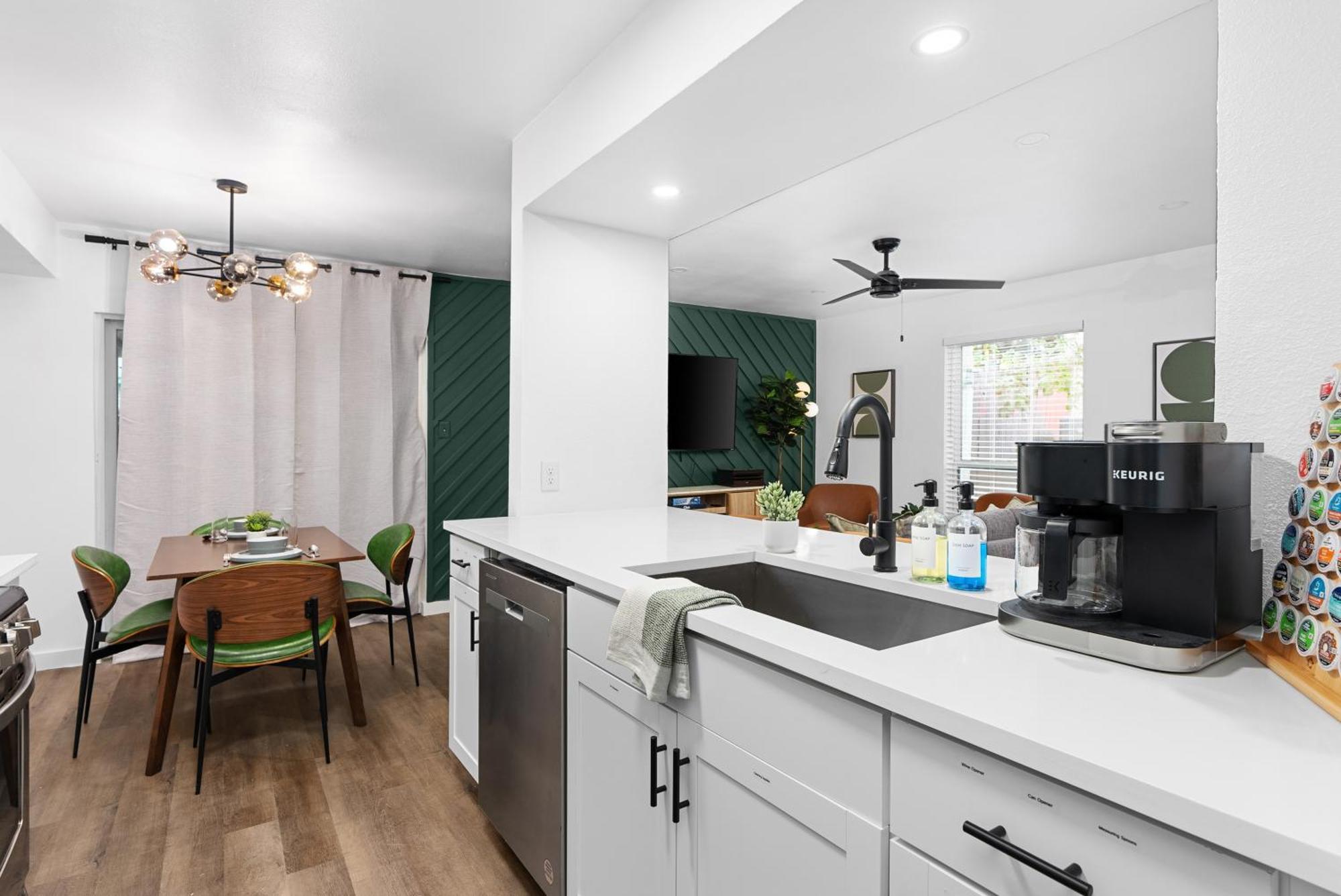 2br Walk To Zilker Park & Soco - Austin's Apartment *