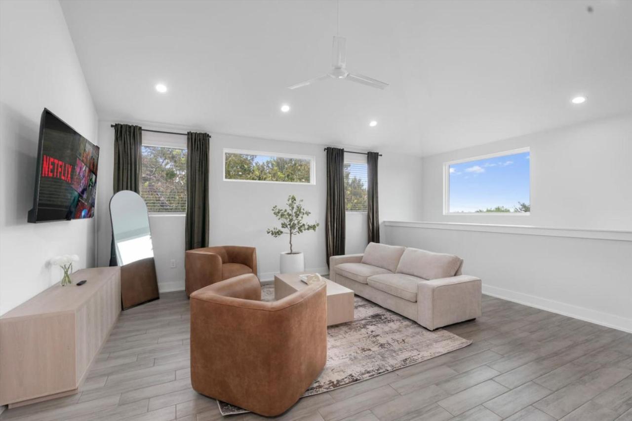 Mega Sized Luxury - Up To 24 Ppl - Downtown Access *