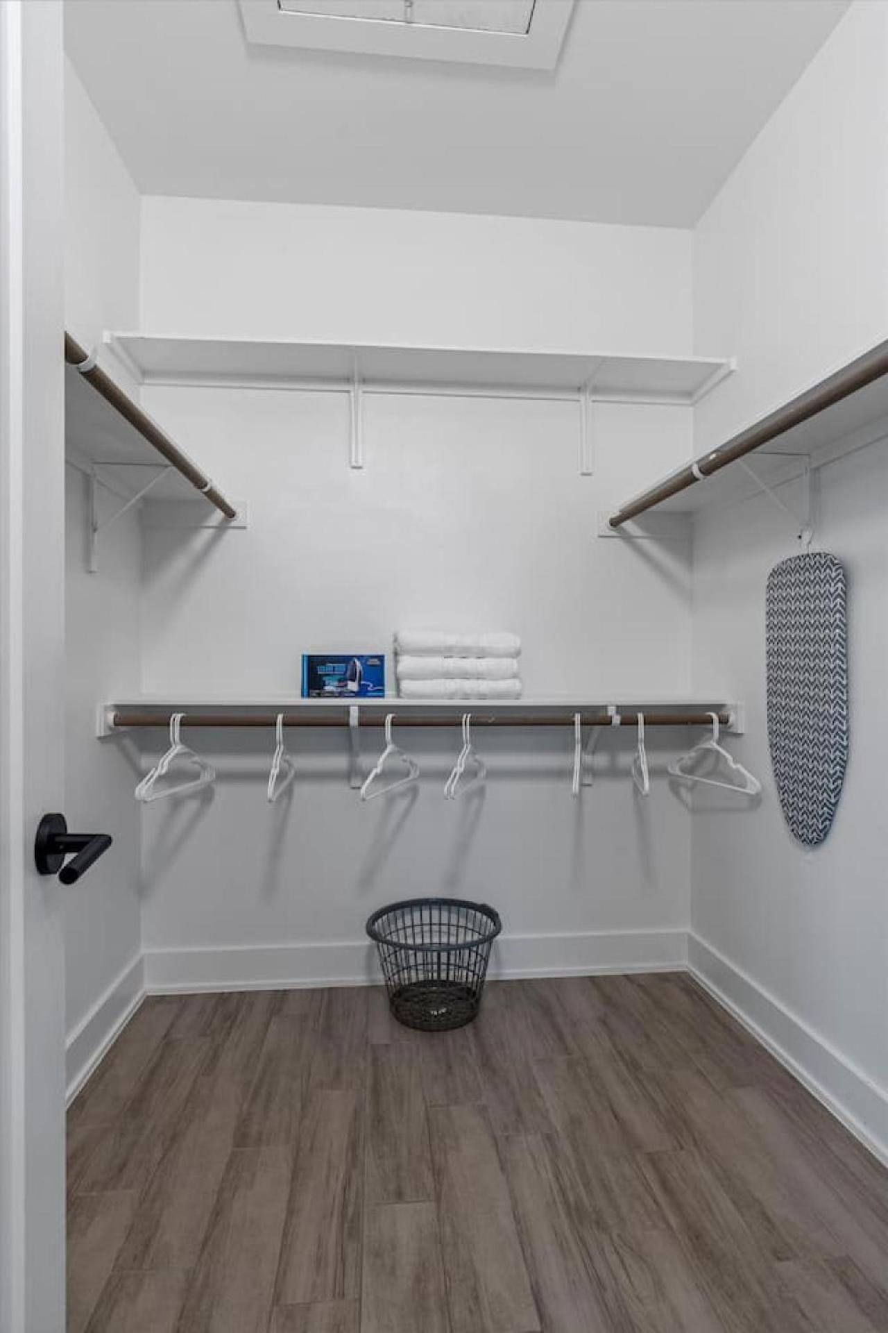 Mega Sized Luxury - Up To 24 Ppl - Downtown Access Austin