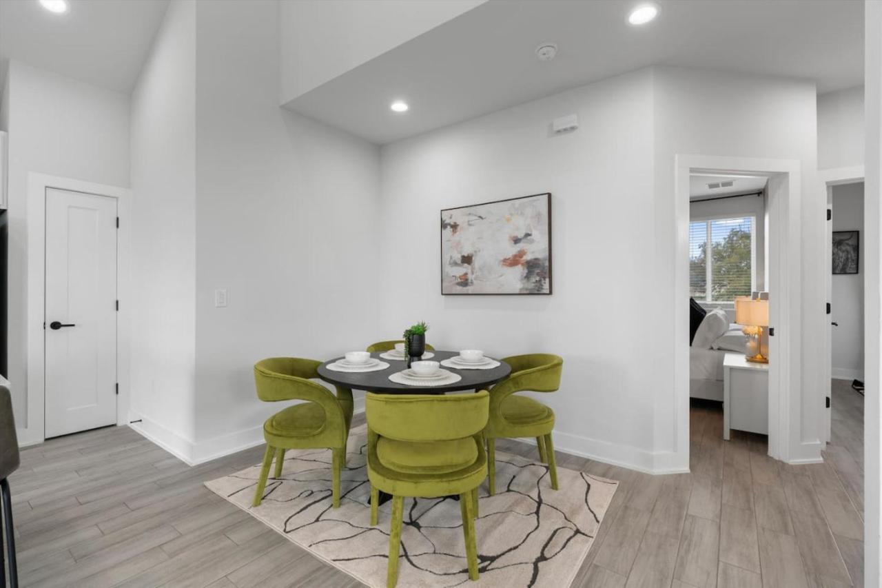 Mega Sized Luxury - Up To 24 Ppl - Downtown Access Austin