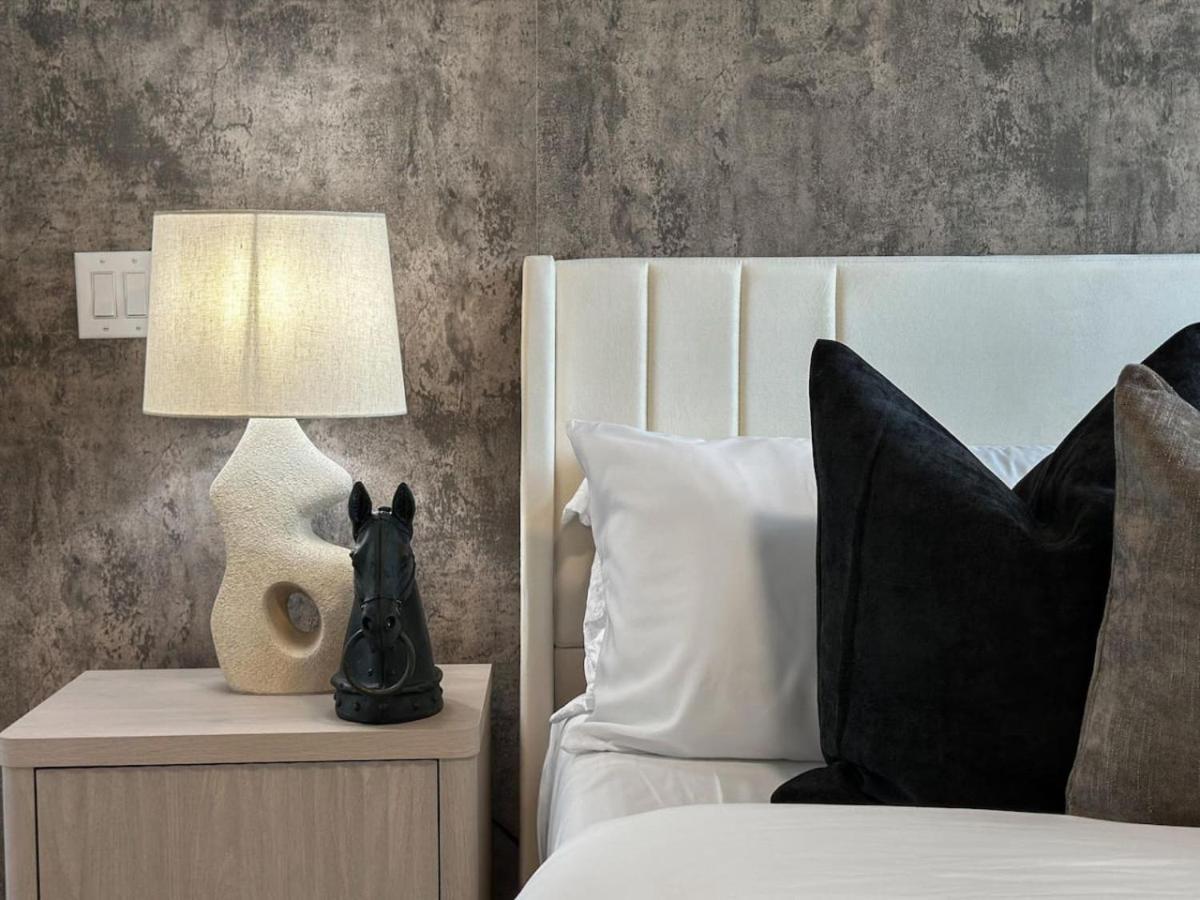 Mega Sized Luxury - Up To 24 Ppl - Downtown Access *