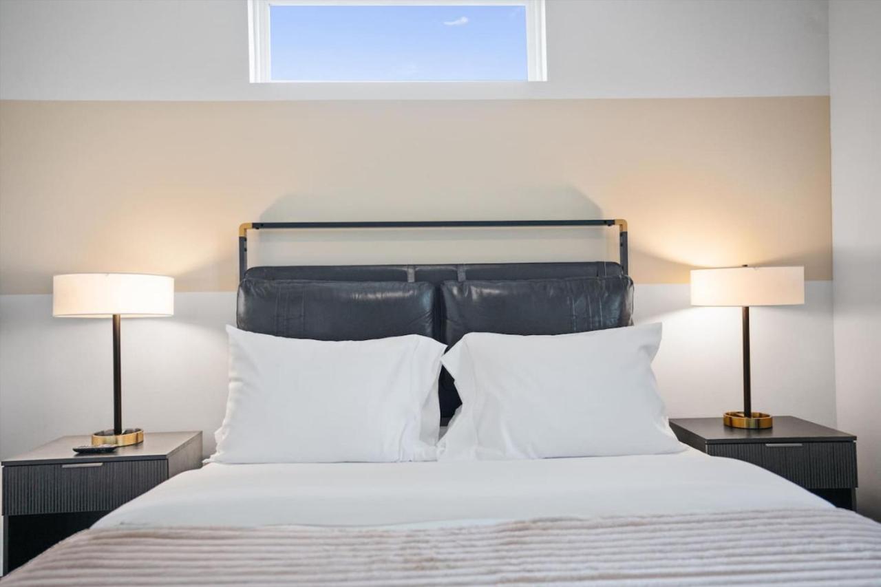 Mega Sized Luxury - Up To 24 Ppl - Downtown Access Austin