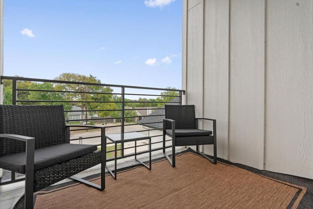 Mega Sized Luxury - Up To 24 Ppl - Downtown Access Holiday home Austin