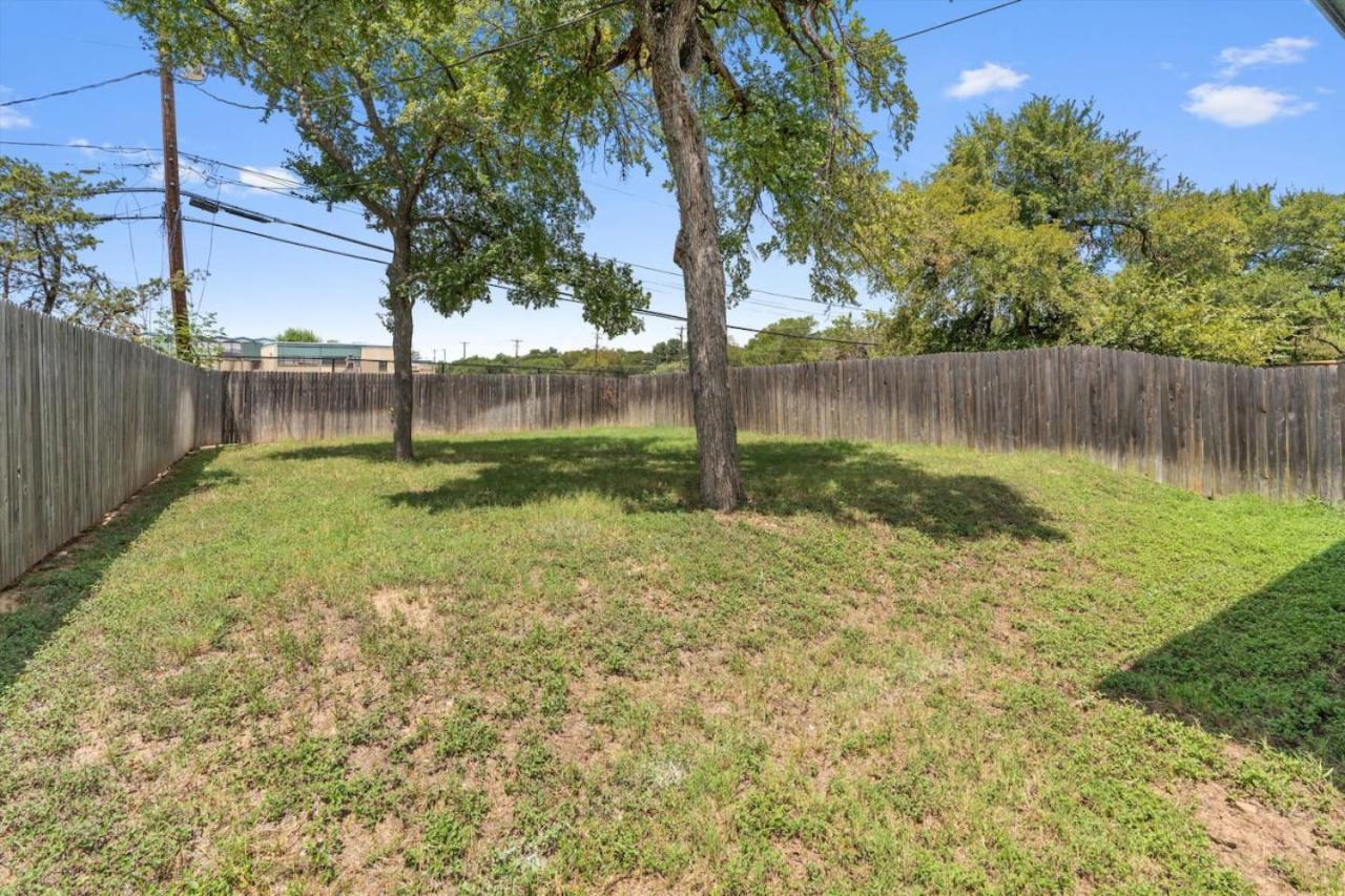 Mega Sized Luxury - Up To 24 Ppl - Downtown Access Holiday home Austin