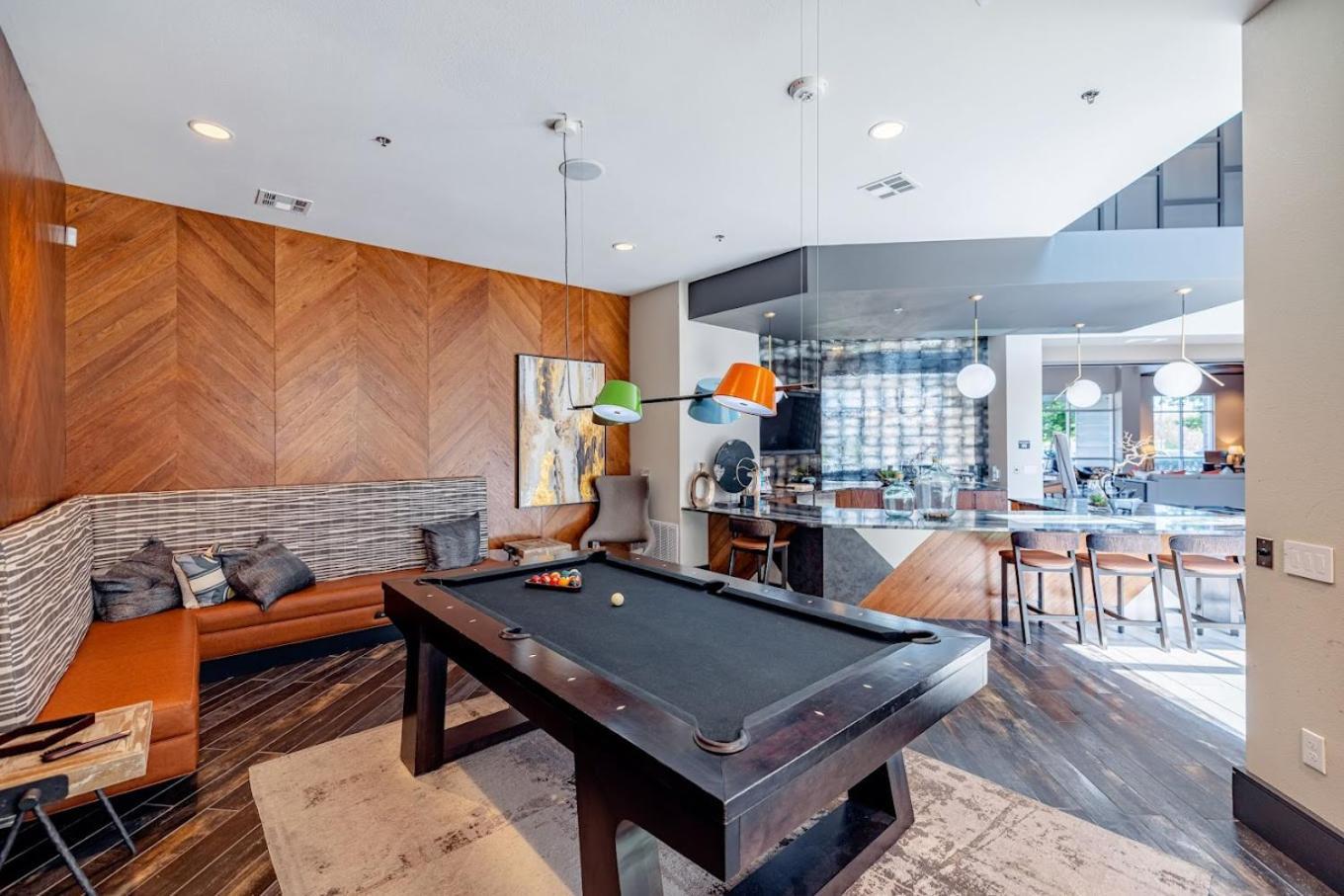 Cozy 2-bedroom In Lovely Apartment