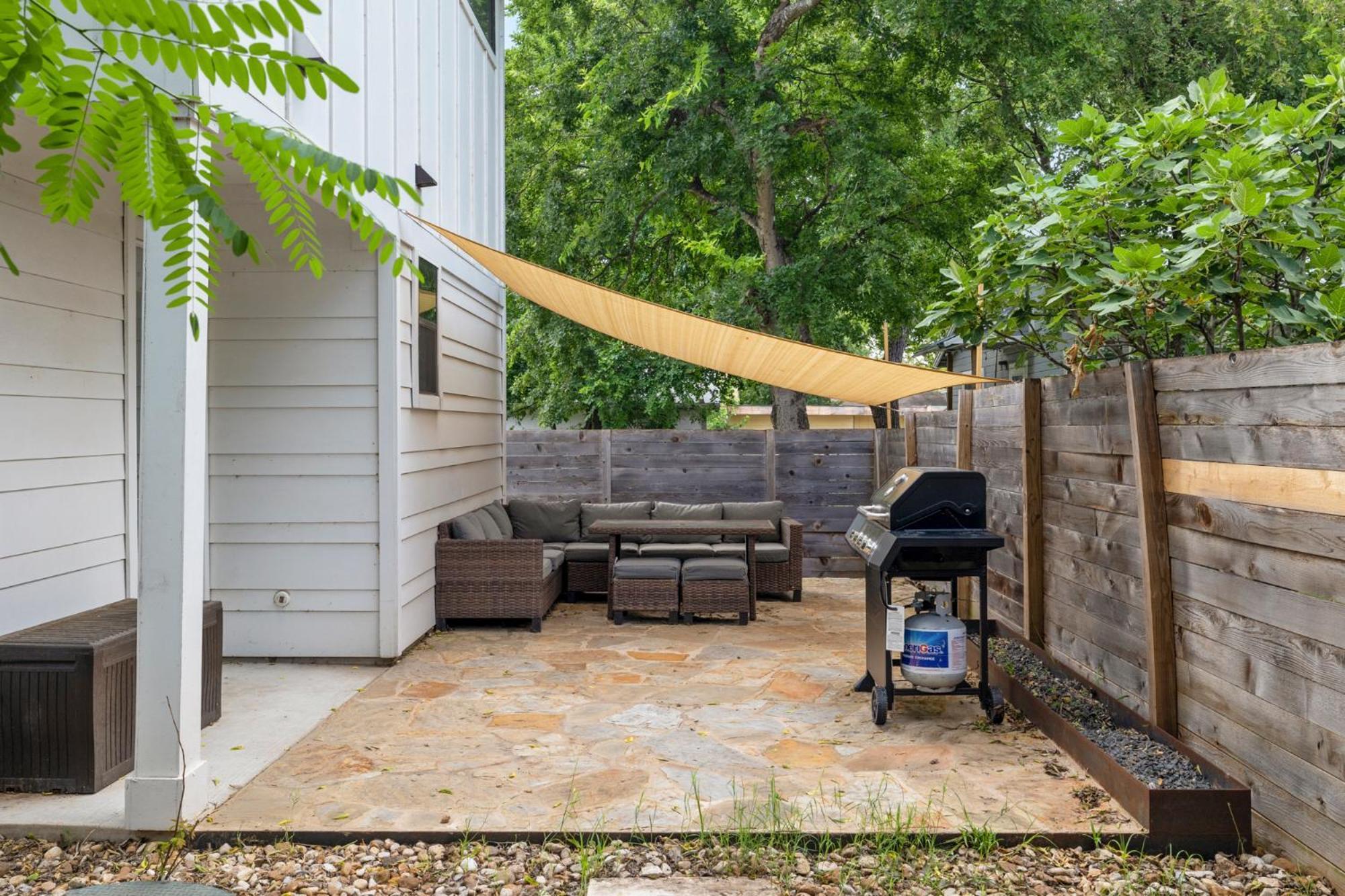 East Side Haven - Blocks From Local Food Legends Austin