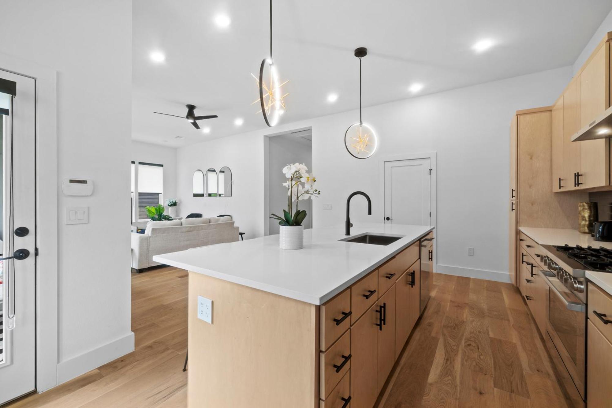 Rainey St Retreat - Cowboy Pool & Urban Chic Holiday home Austin
