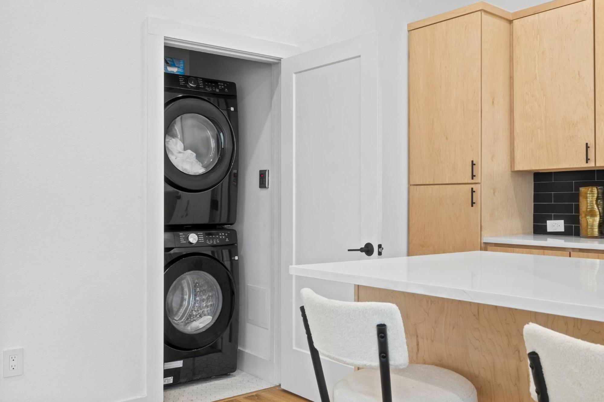 Rainey St Retreat - Cowboy Pool & Urban Chic * Austin