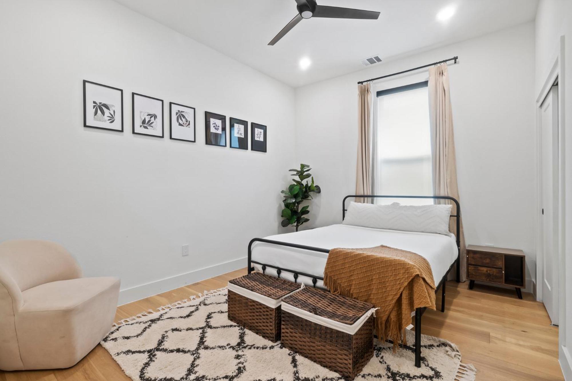 Rainey St Retreat - Cowboy Pool & Urban Chic